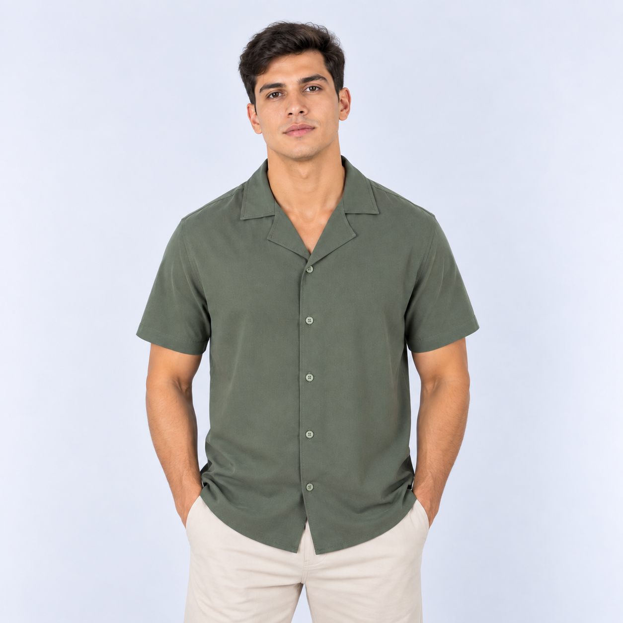 Camisa hombre basica cuello verde