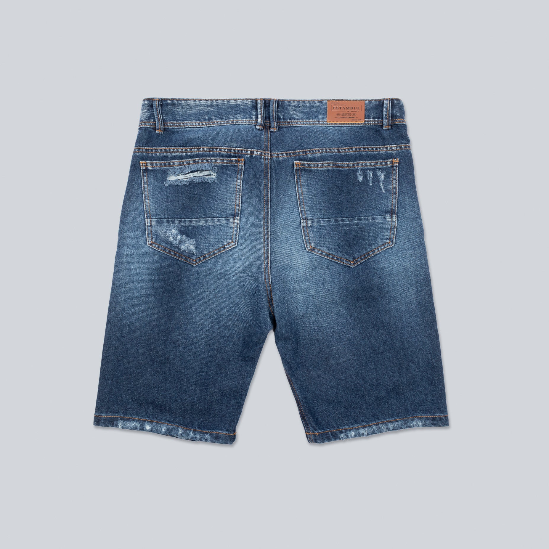 Bermuda hombre con rotos