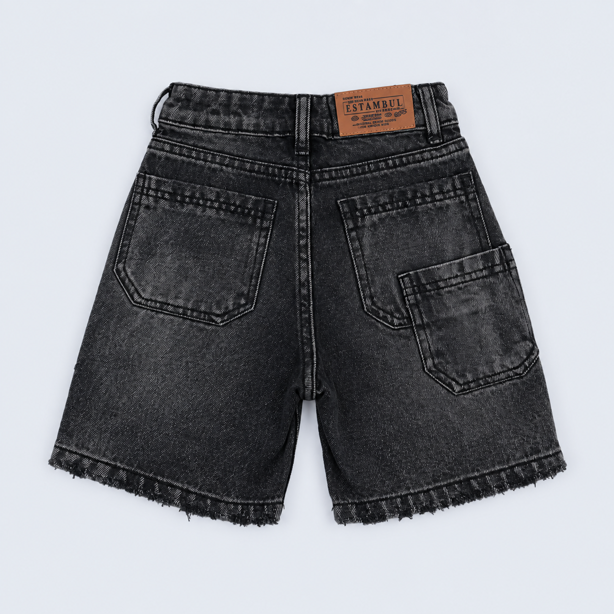 Bermuda  niño gris