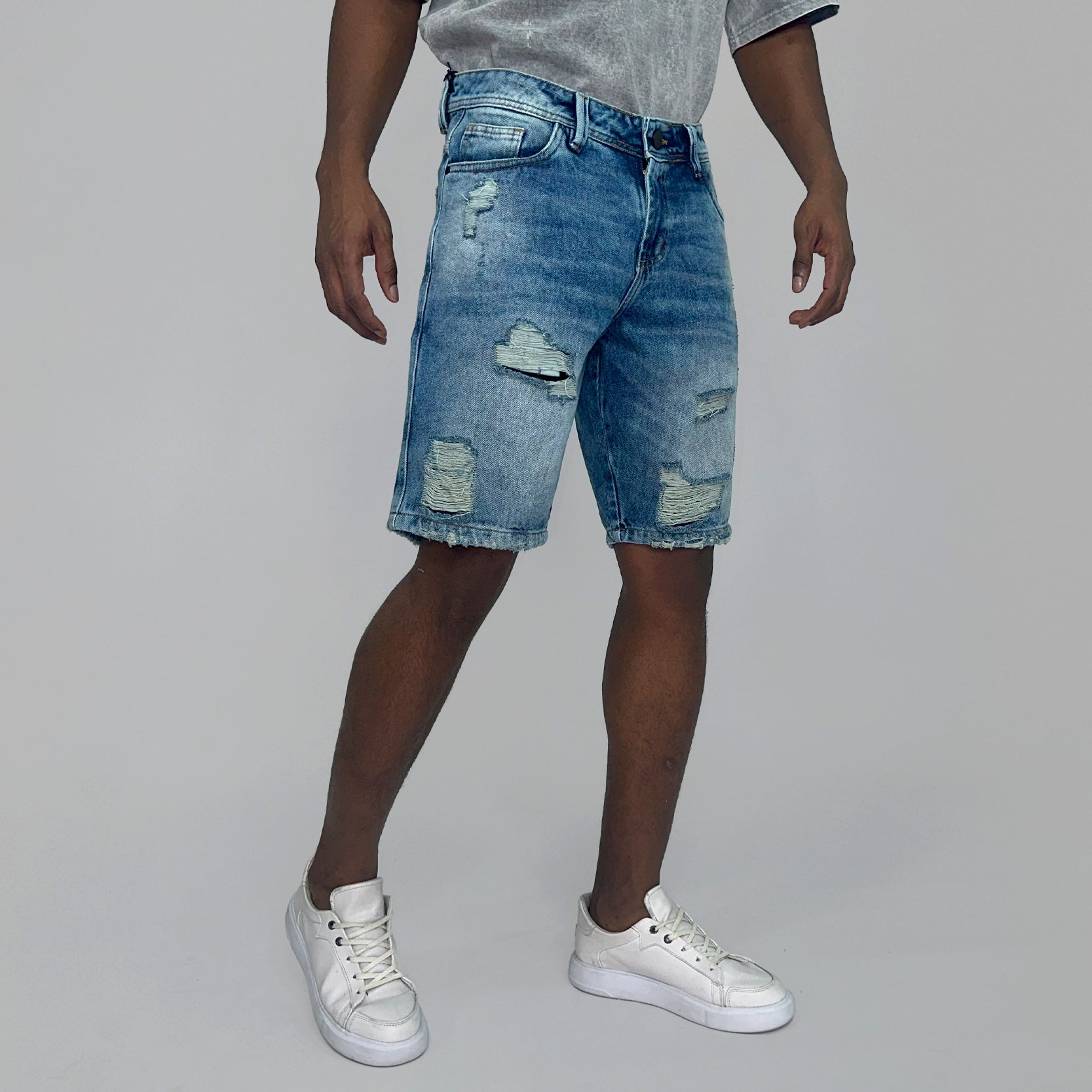 Bermuda hombre azul medio