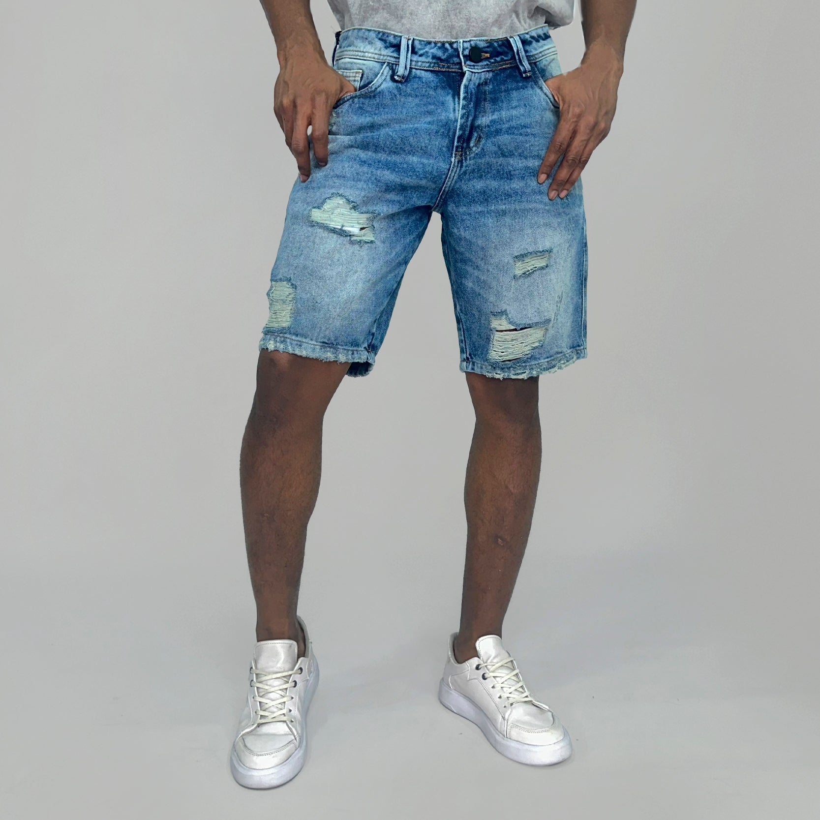 Bermuda hombre azul medio