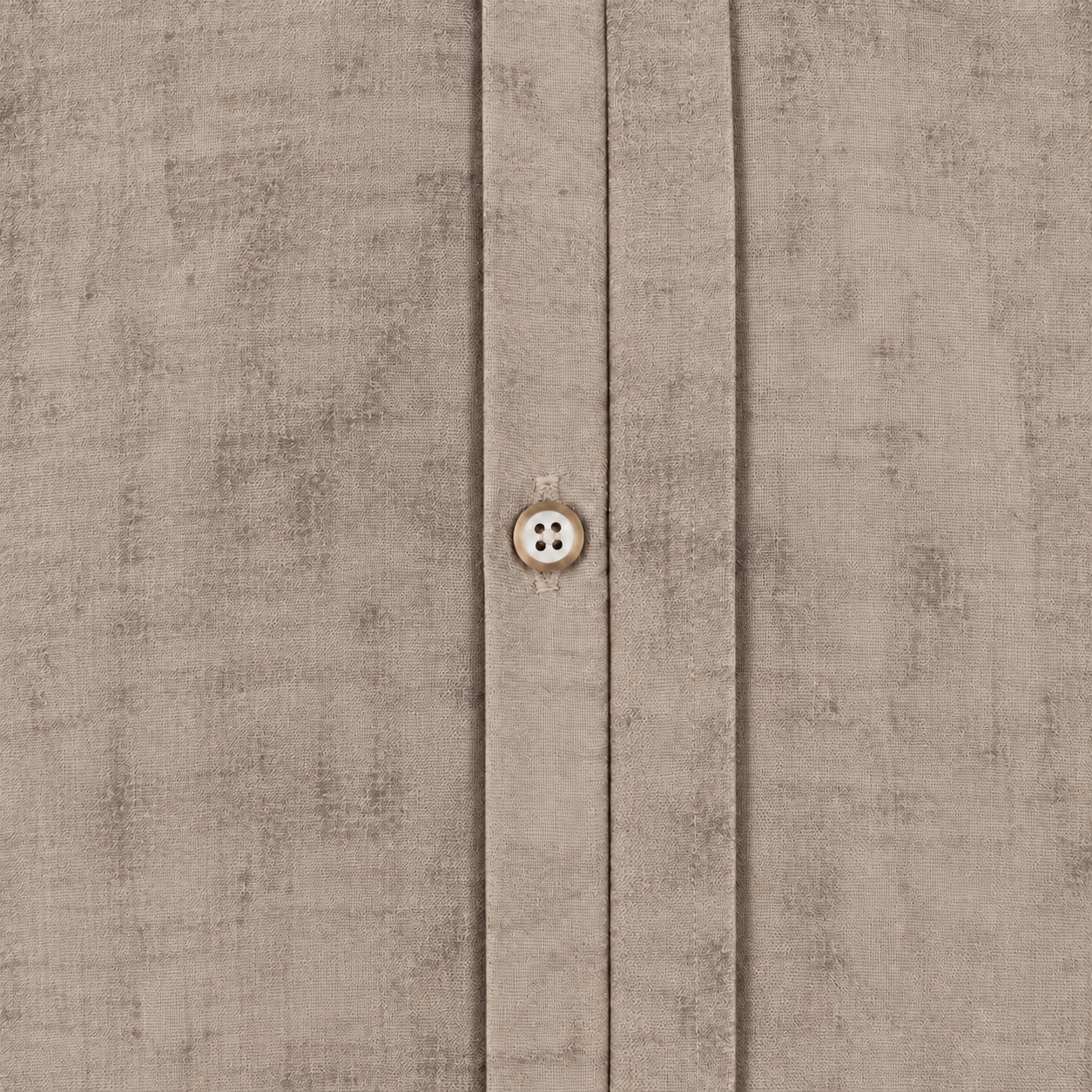 Camisa hombre cuello alto beige