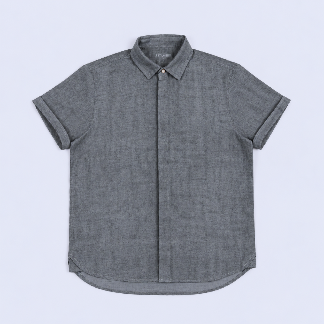 Camisa hombre cuello alto gris
