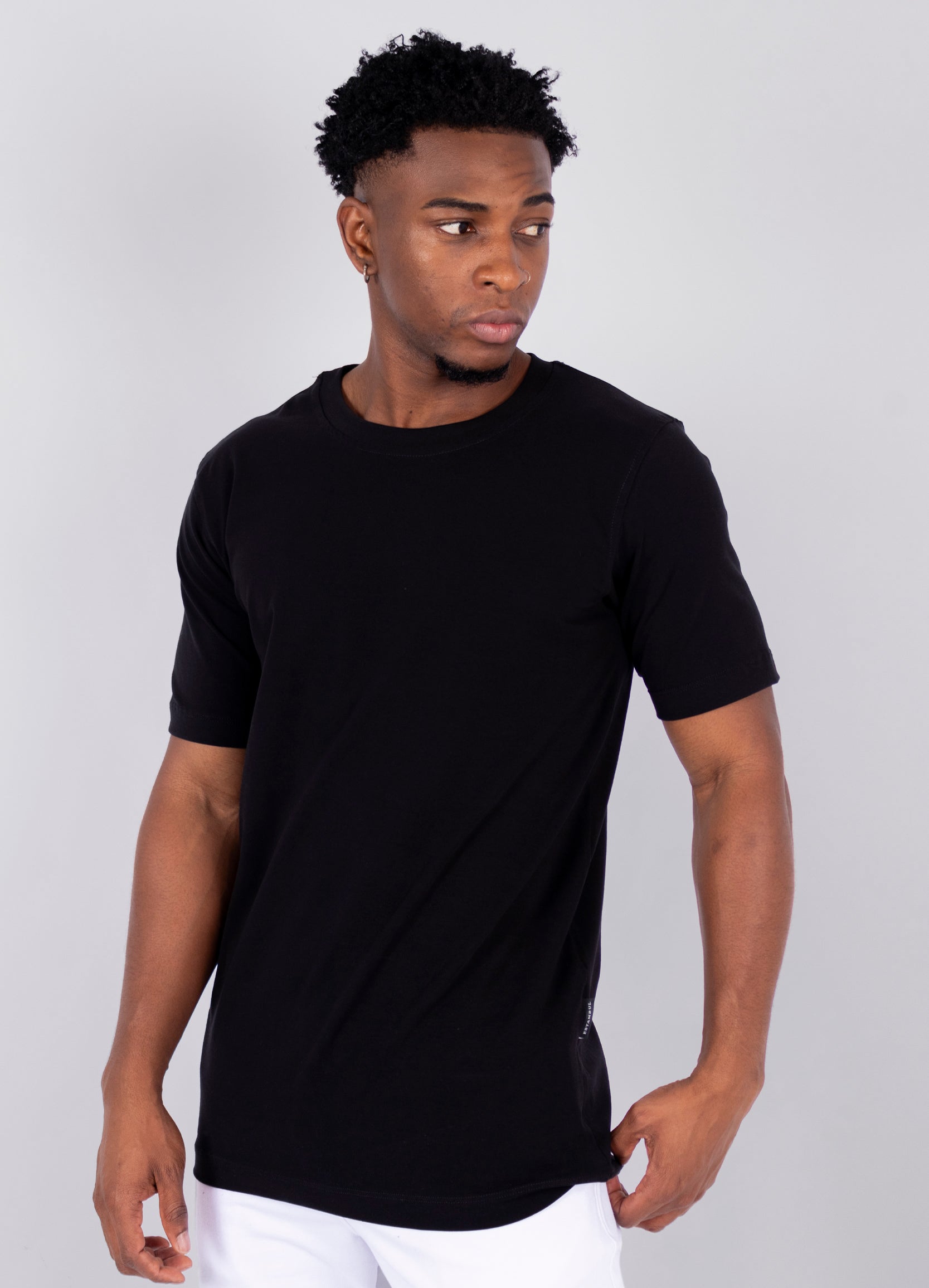 Camiseta hombre basica negra