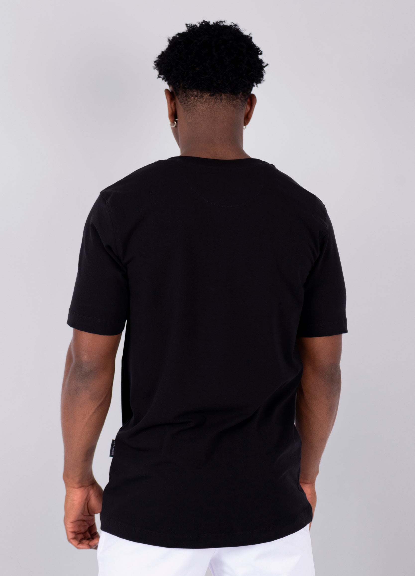 Camiseta hombre basica negra