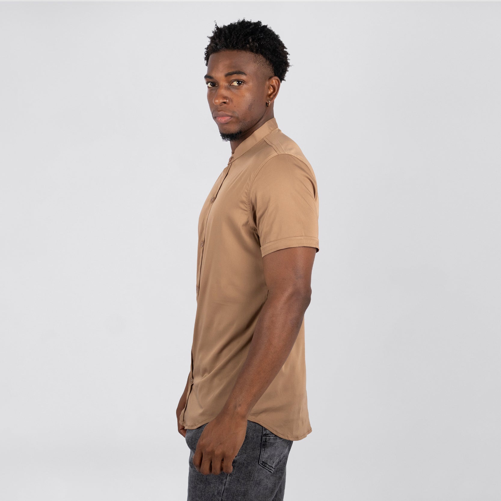 Camisa hombre basica camel