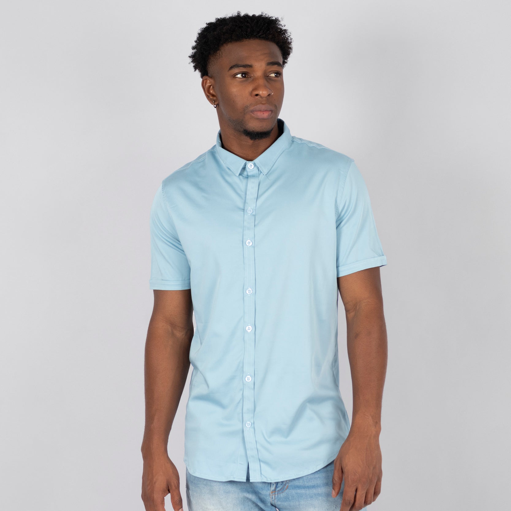 Camisa hombre basica cuello azul