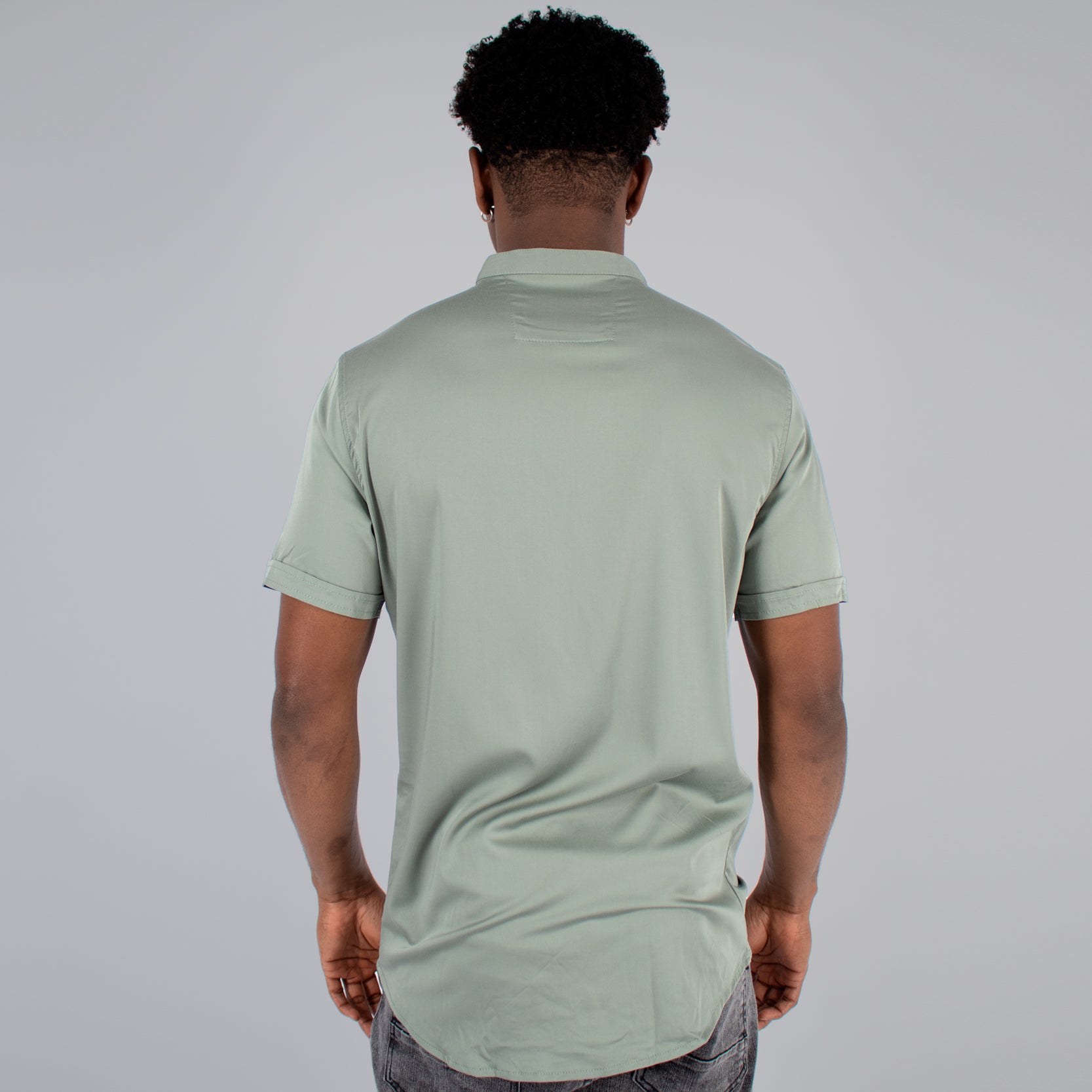 Camisa hombre basica salvia