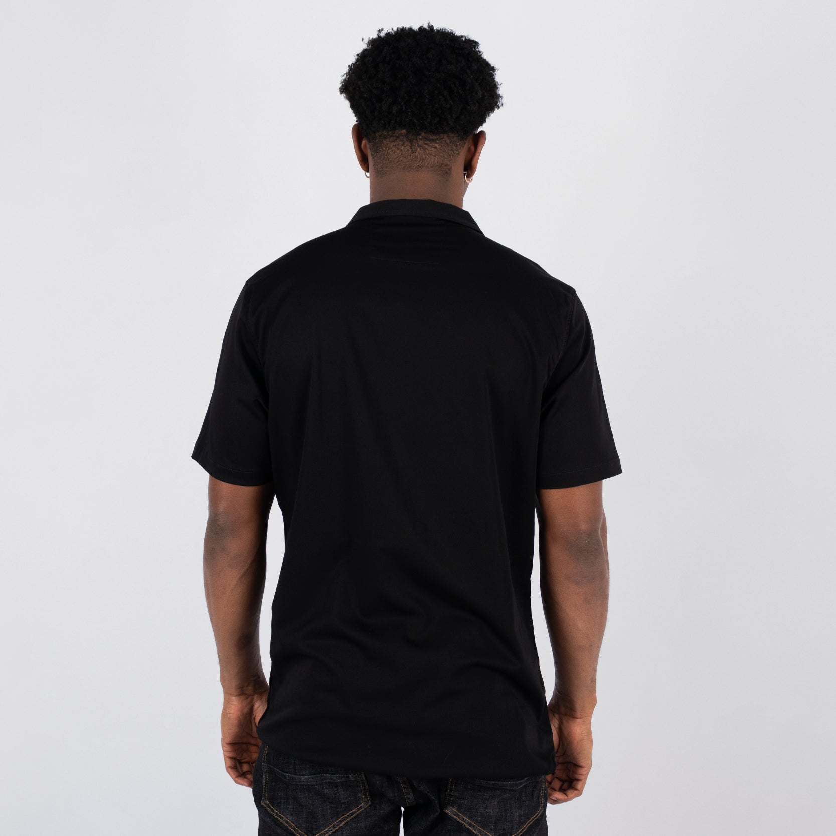 Camisa hombre cuello sport negra