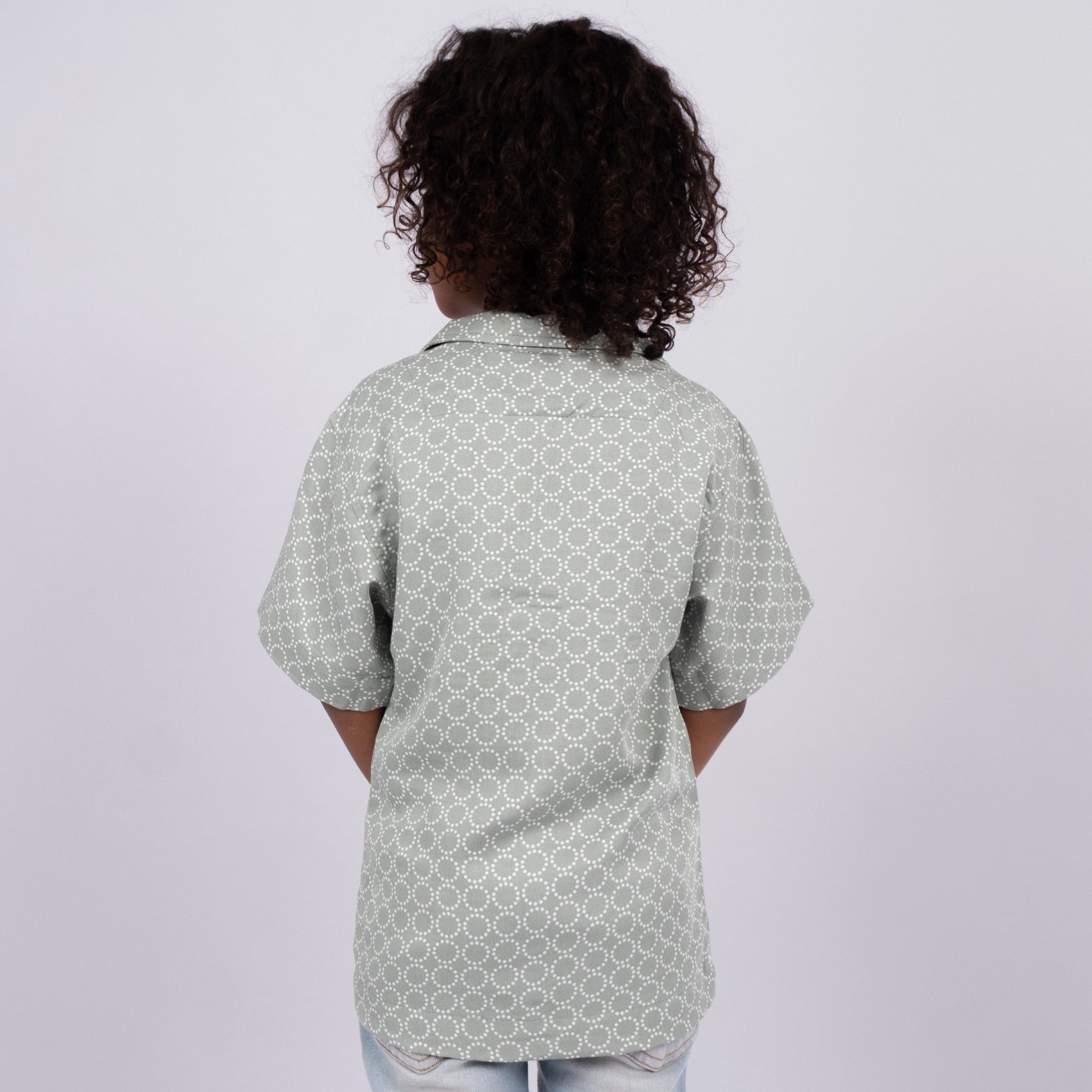 Camisa niño cuello verde