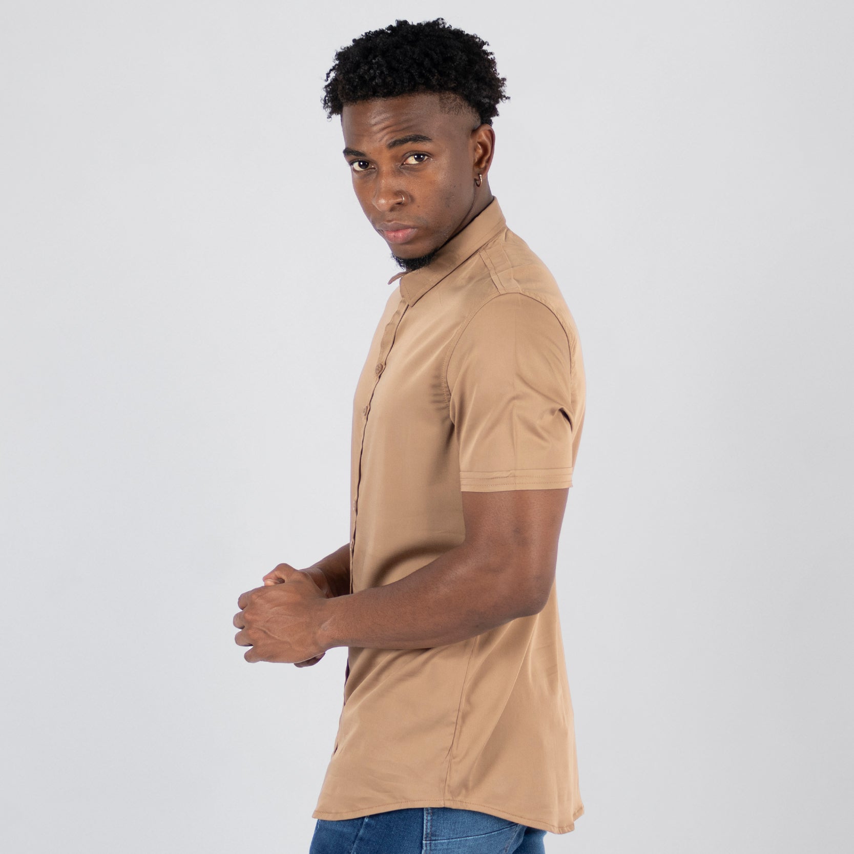 Camisa hombre basica camel