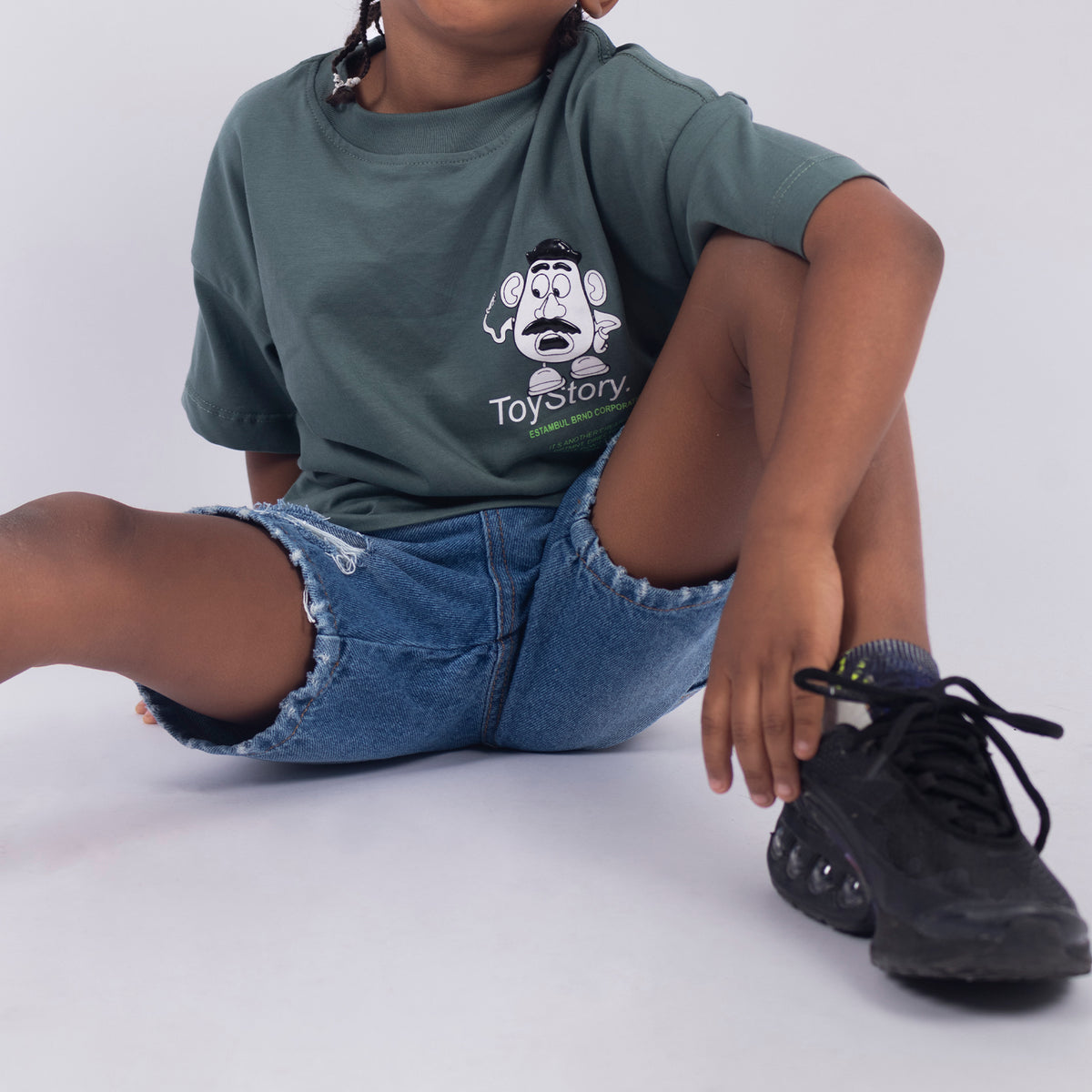 Bermuda niño Chispas