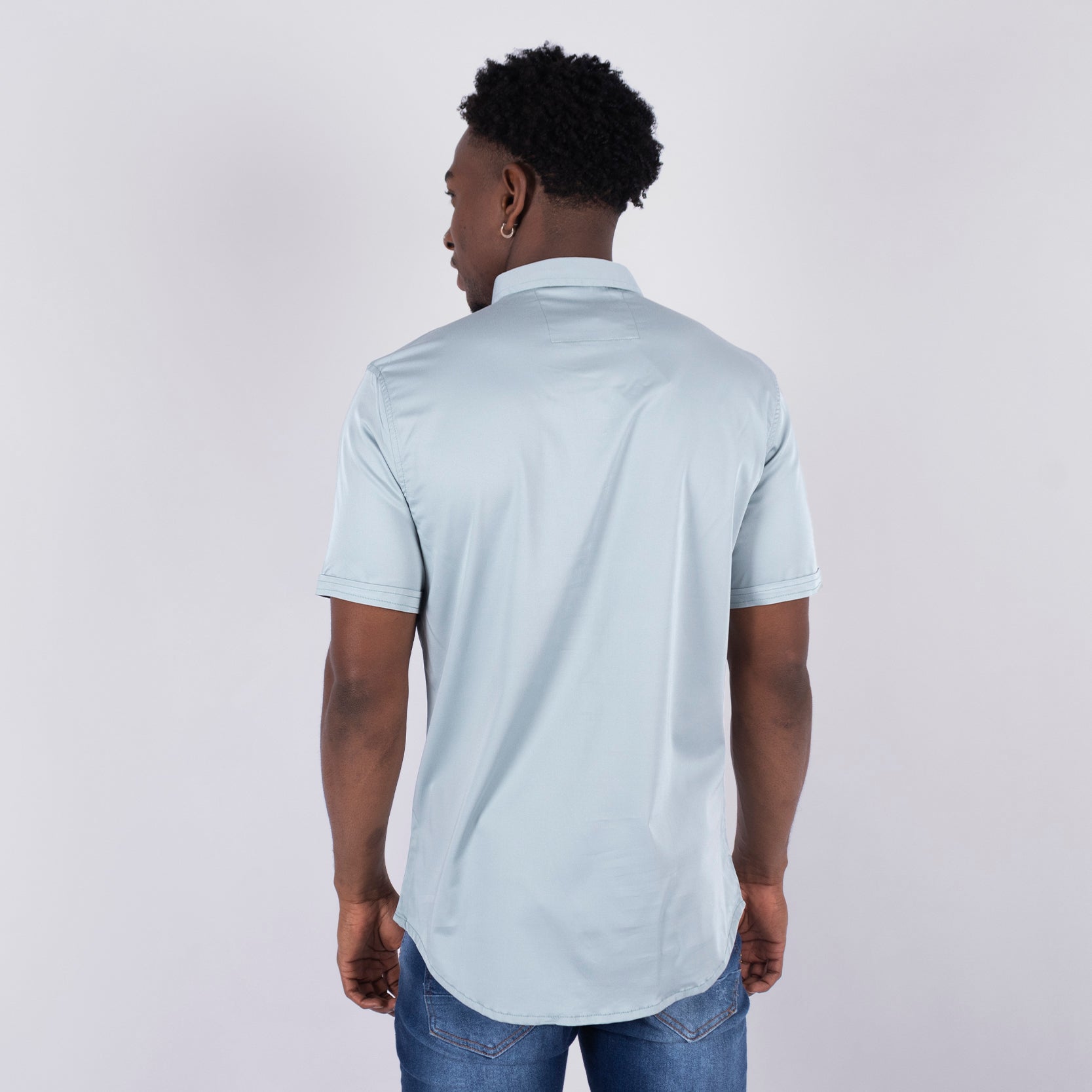 Camisa hombre cuello alto aqua