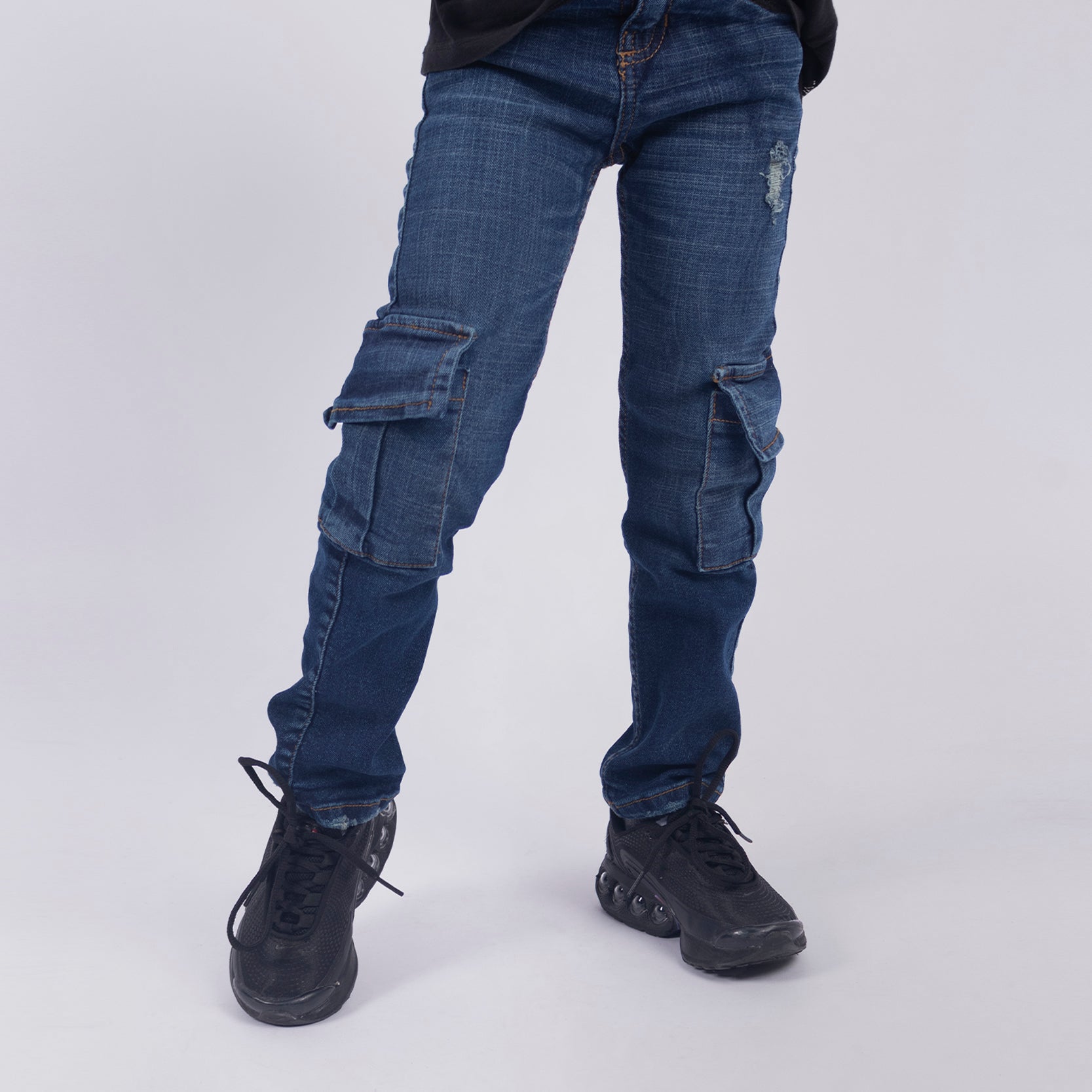 Cargo niño Oscuro Lasser Cros