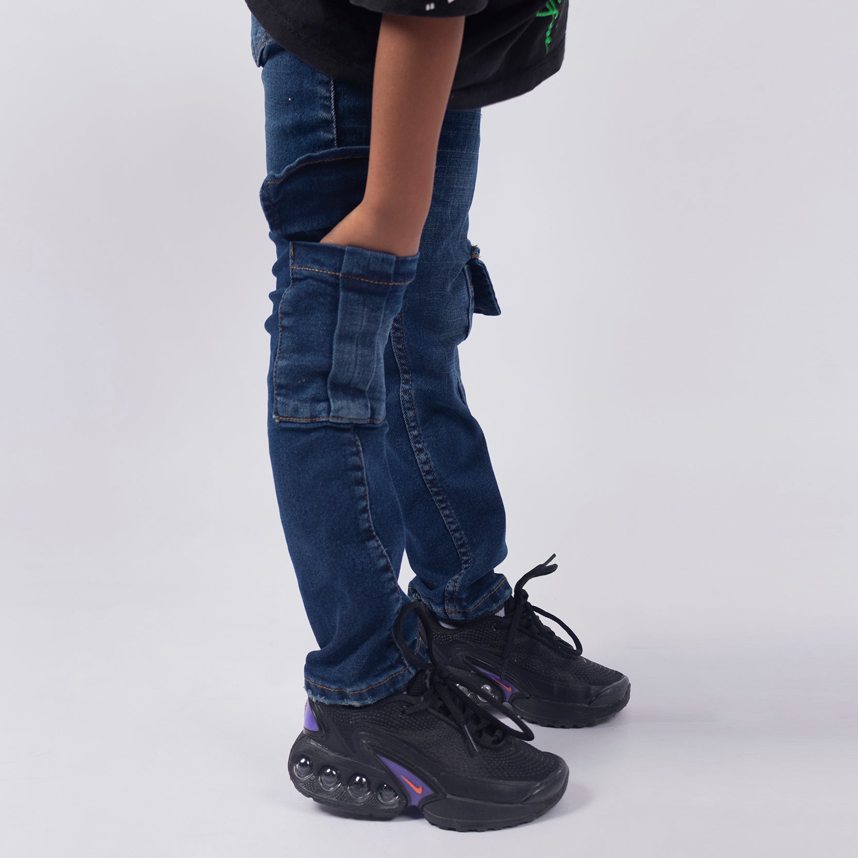 Cargo niño Oscuro Lasser Cros