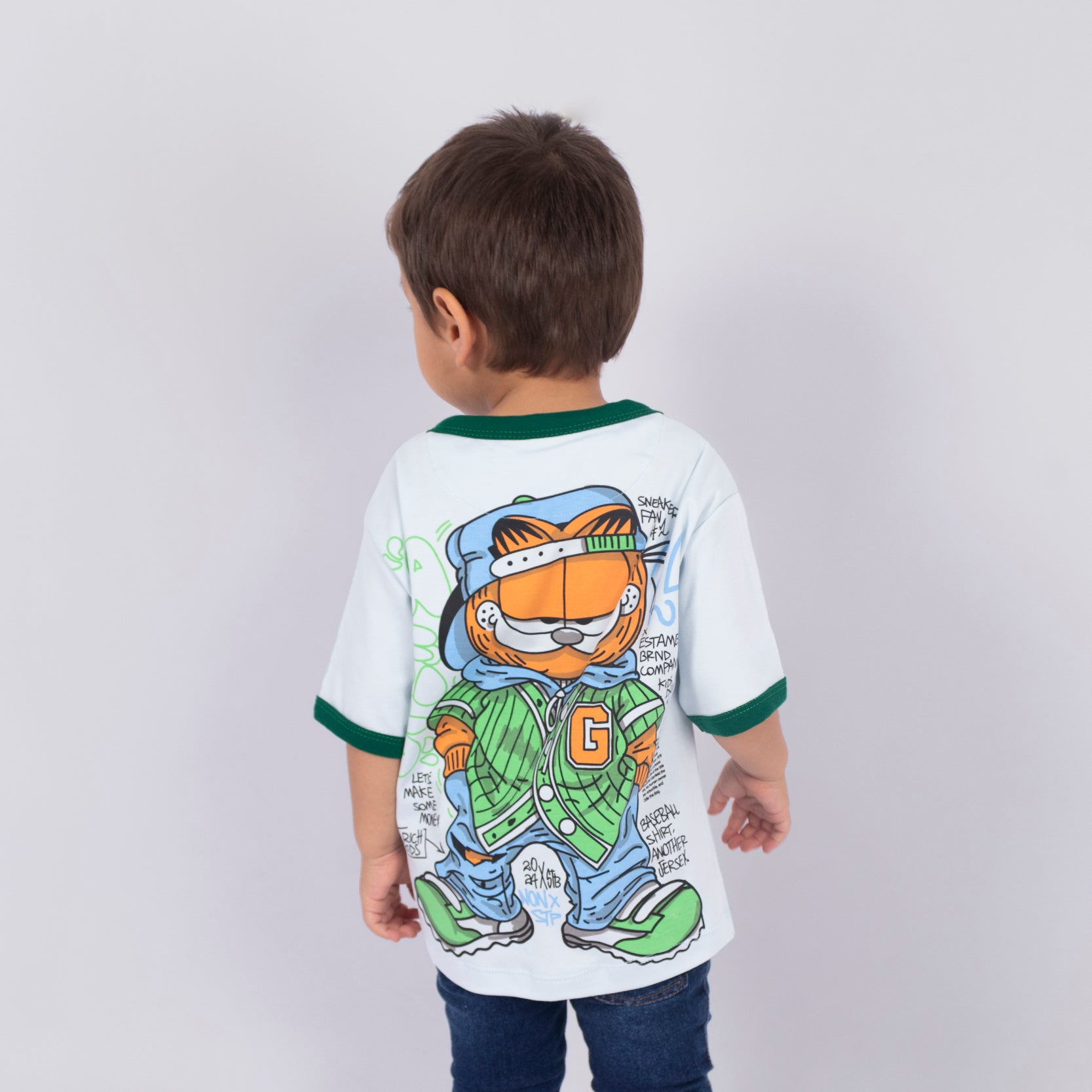 Oversize baby Garfield