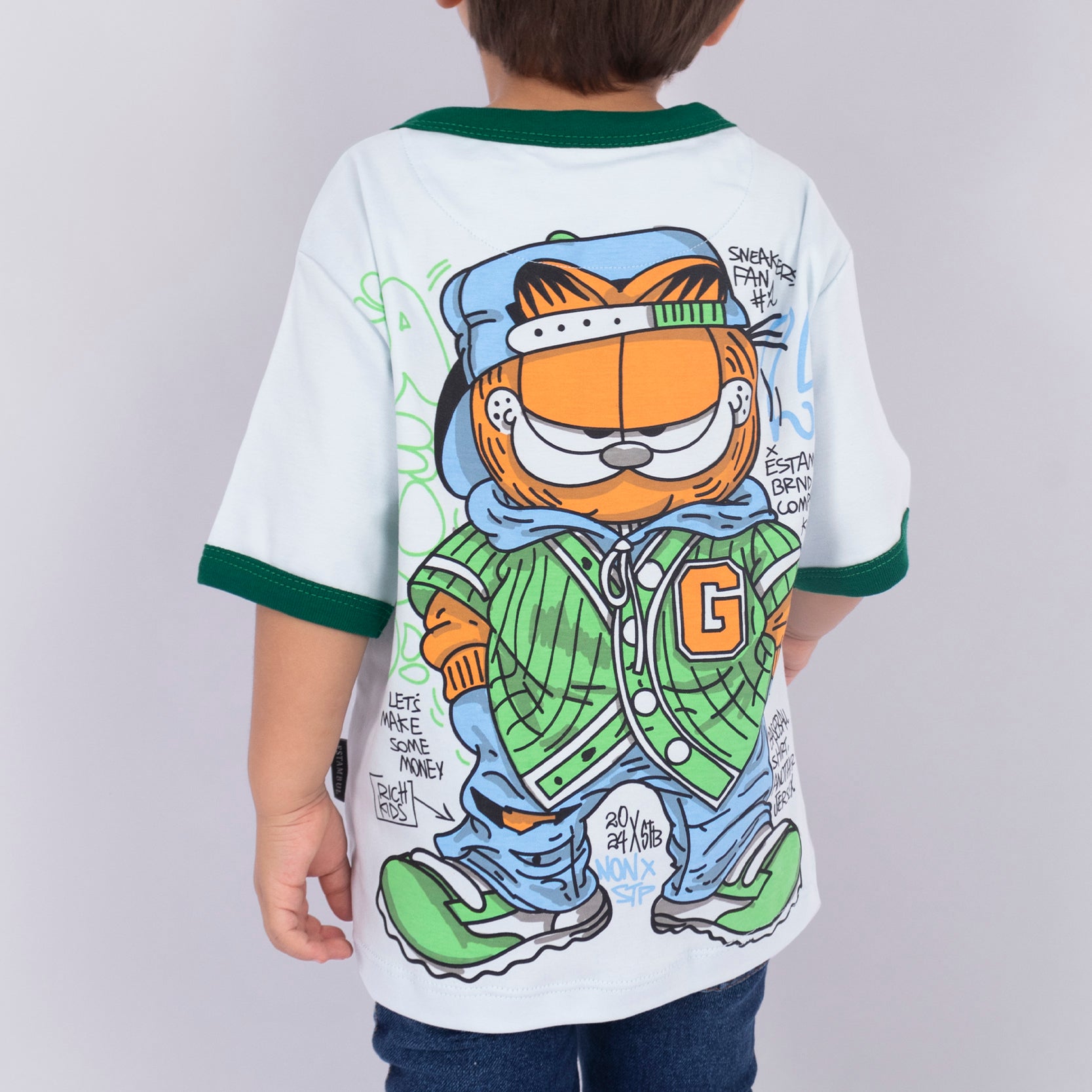 Oversize baby Garfield