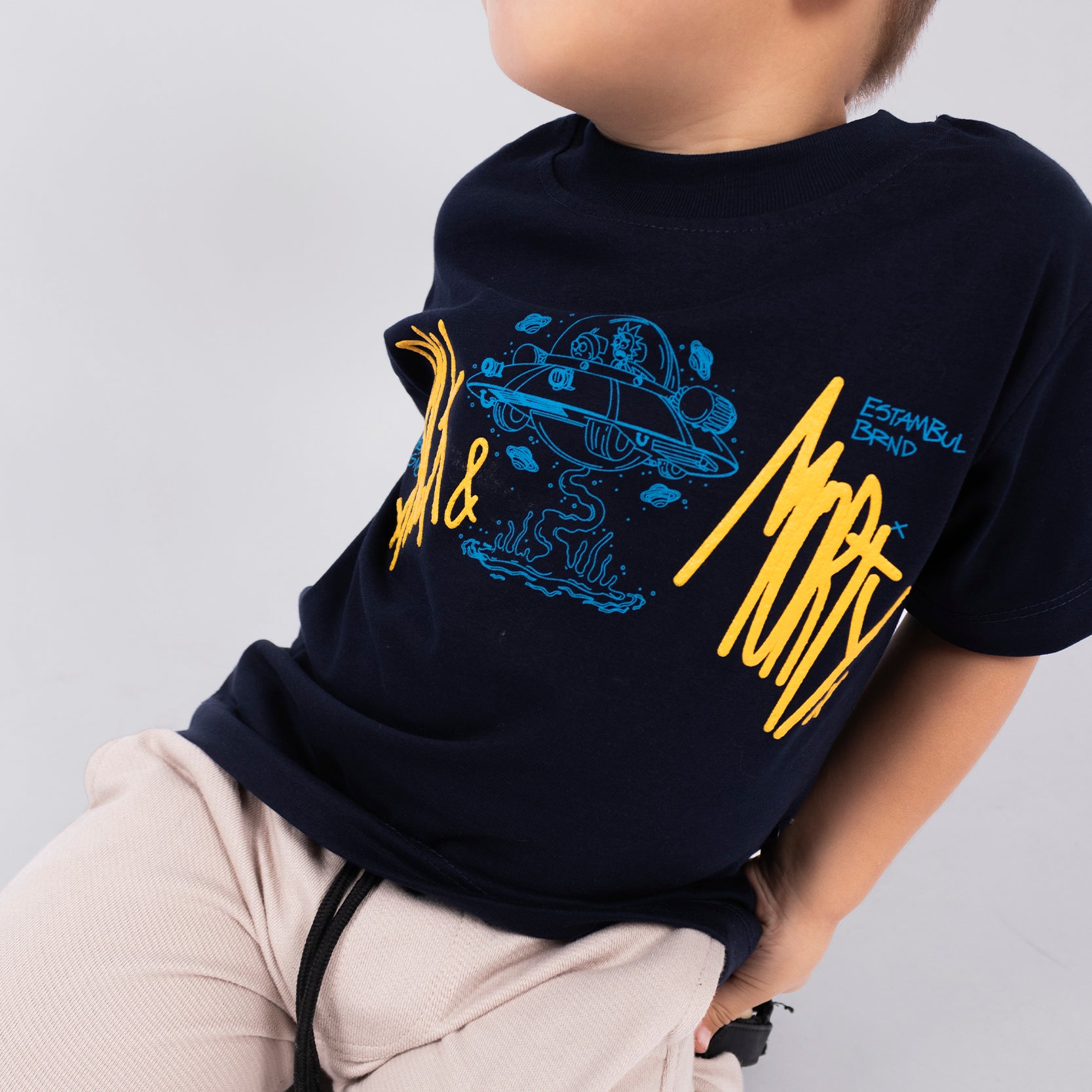 Oversize baby Rick y Morty