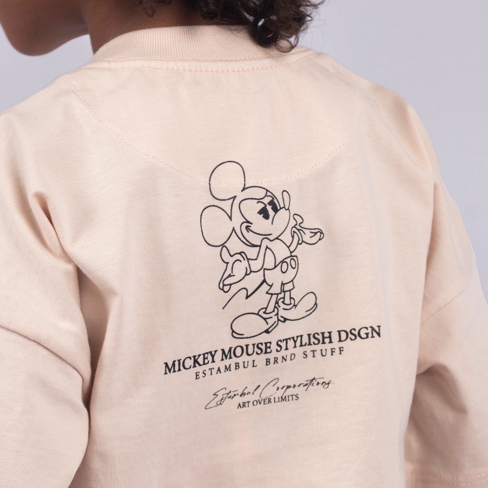 Oversize niño Mickey Mouse