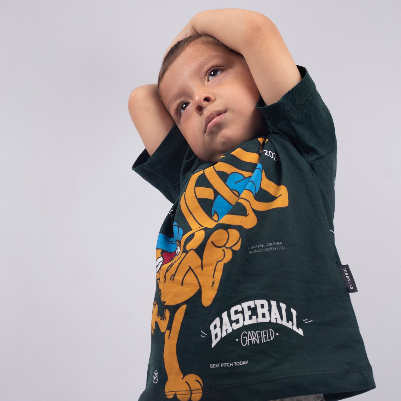 Oversize baby Garfield