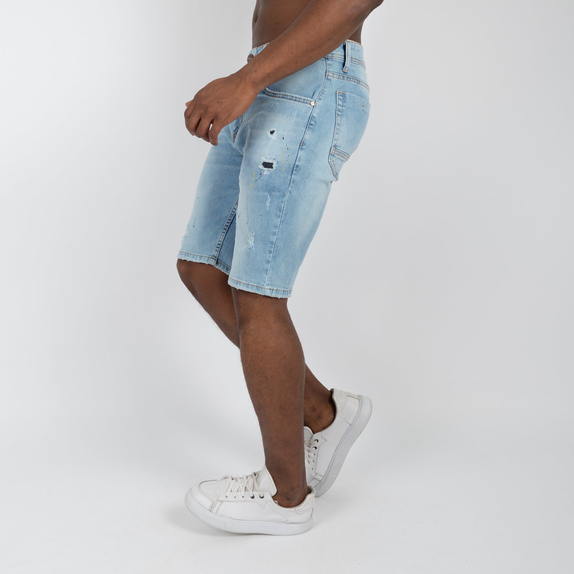 Bermuda hombre con rotos