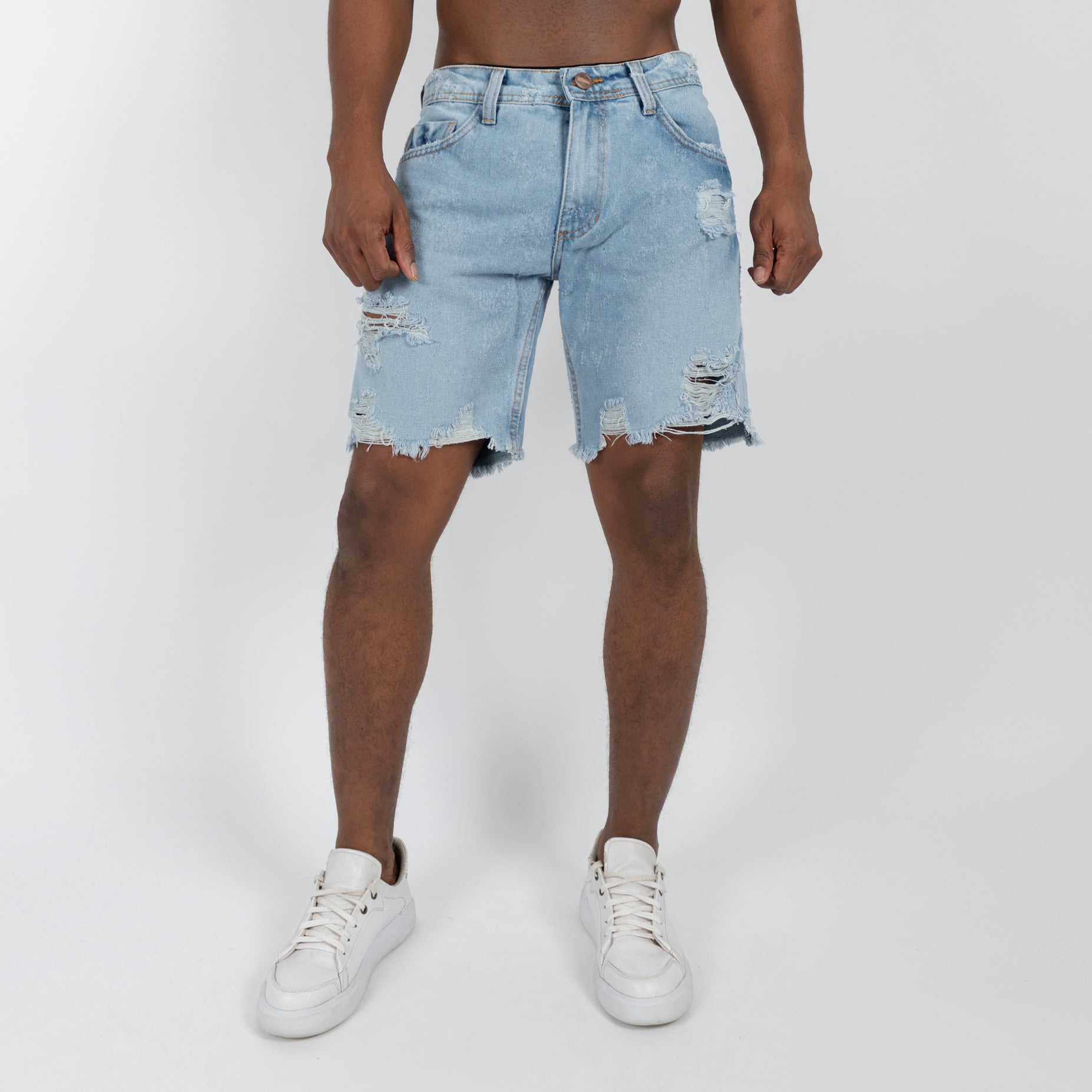 Bermuda hombre con rotos