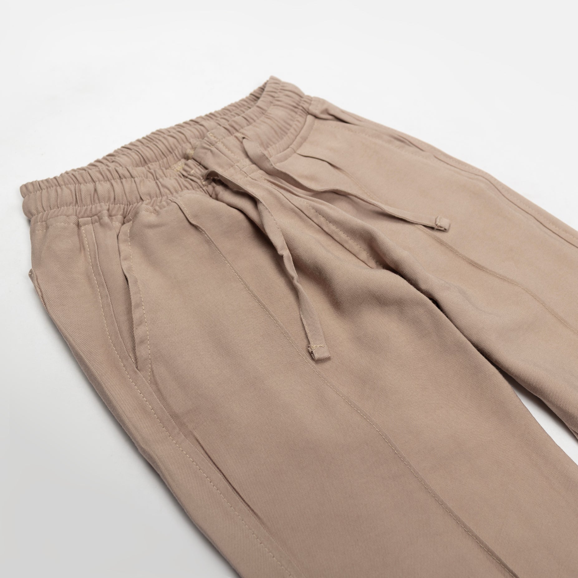 Conjunto niño pantalon camel