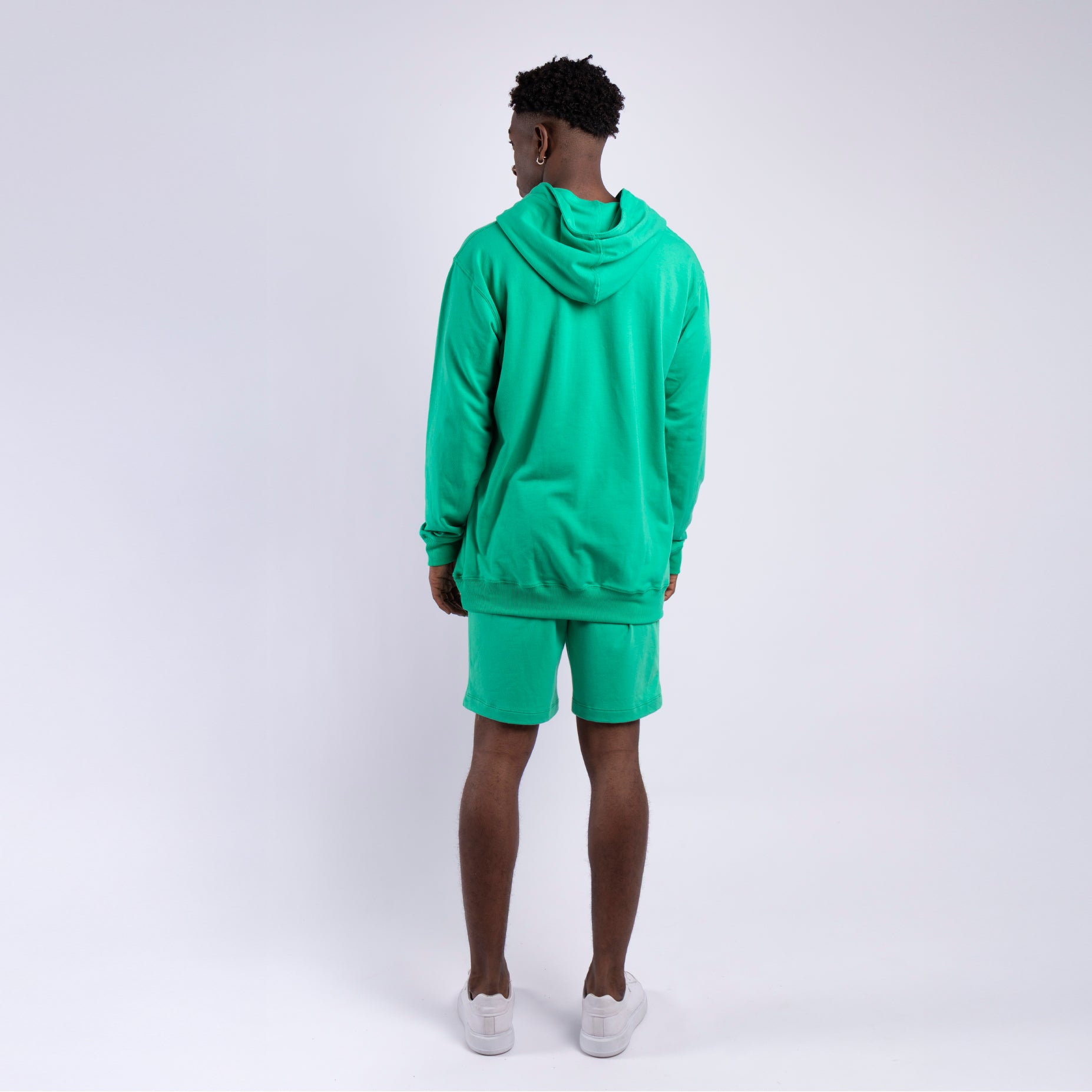 Conjunto hombre capucha verde