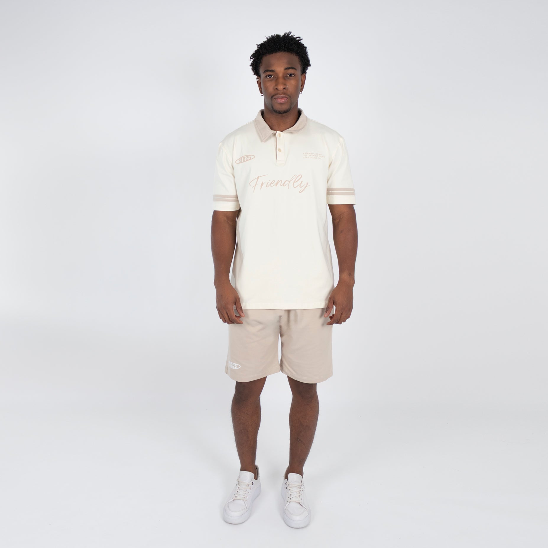 Conjunto hombre polo marfil