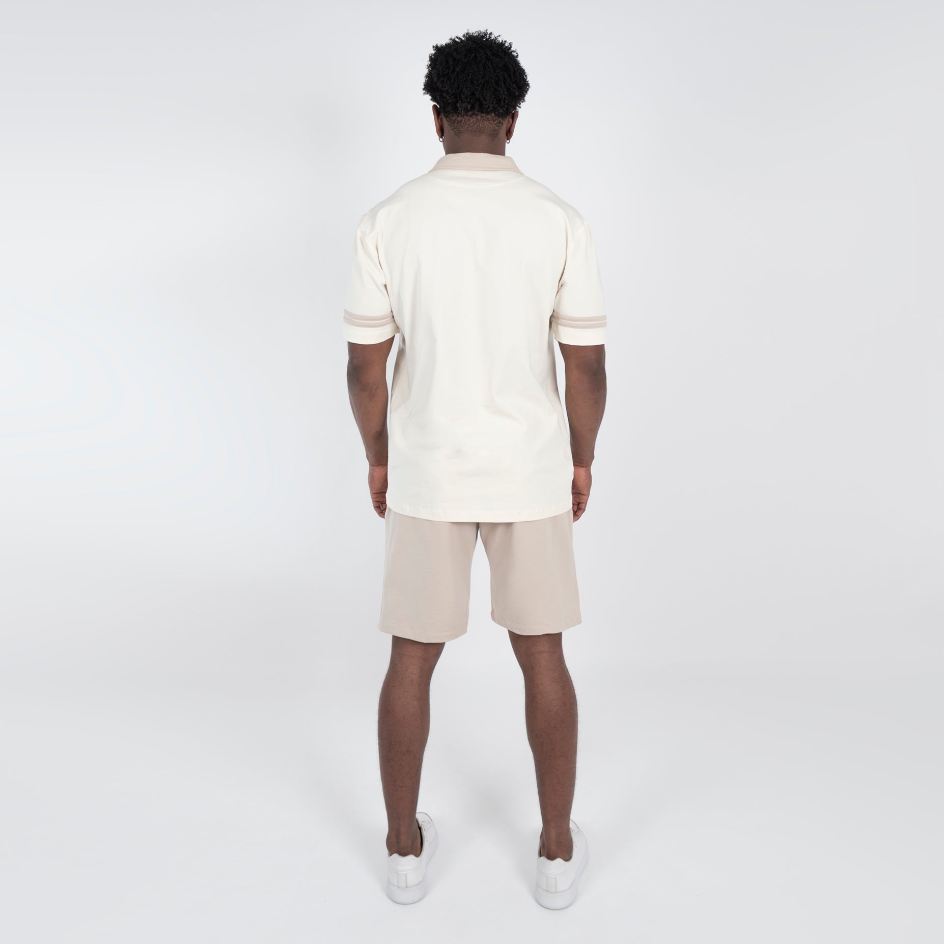 Conjunto hombre polo marfil