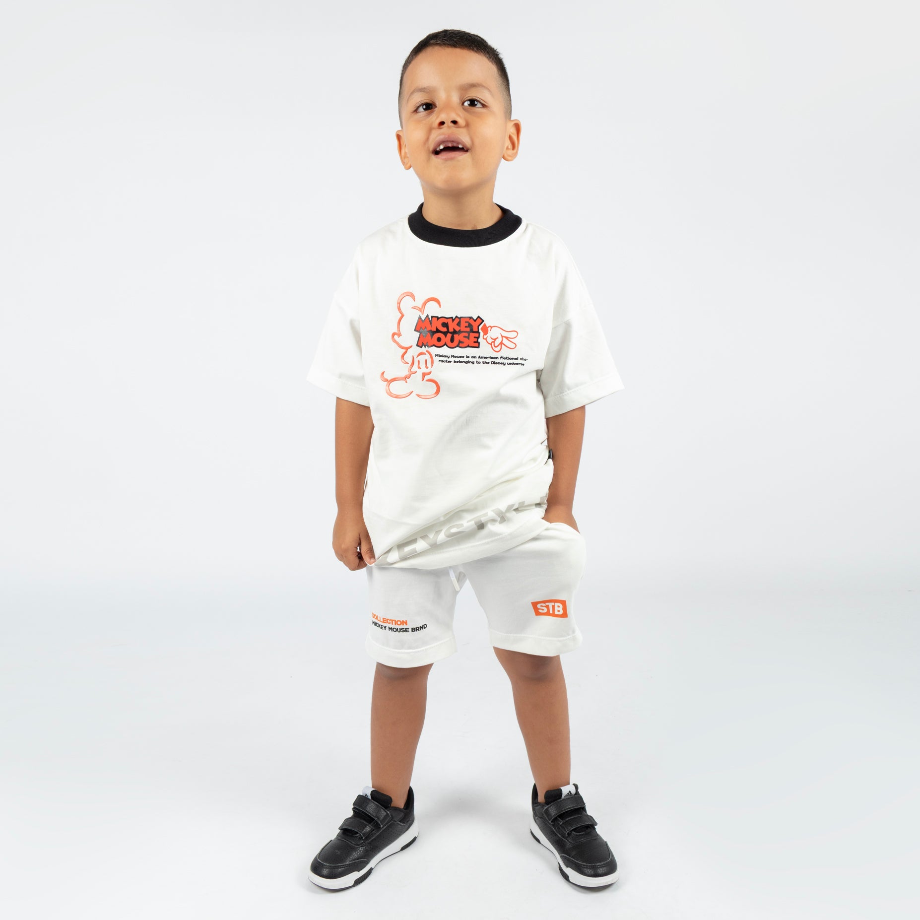 Conjunto niño mickey