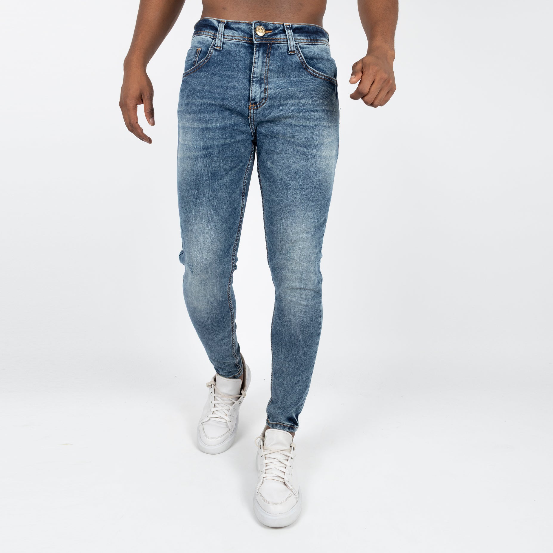 Jean hombre skinny con desgaste