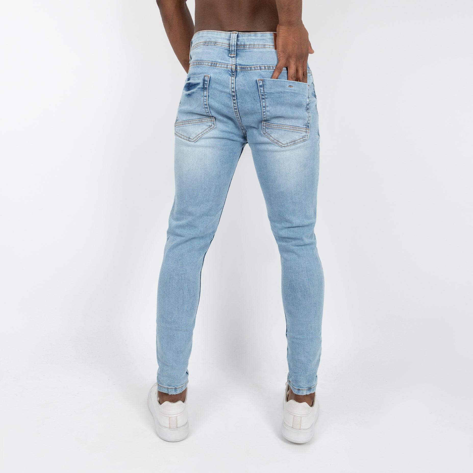 Jean hombre skinny azul claro