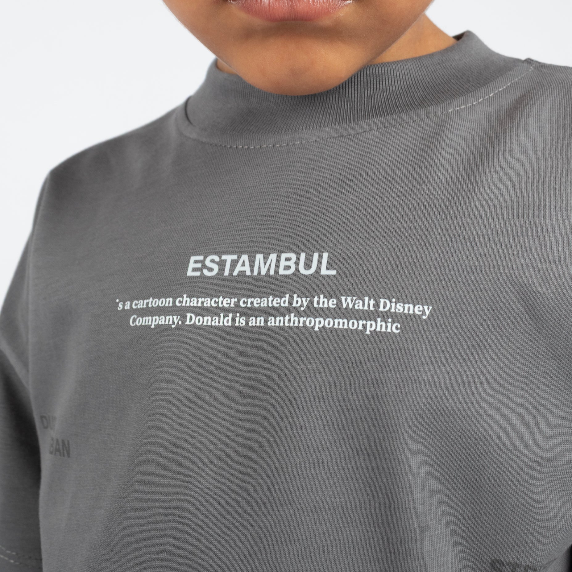 Oversize niño Pato Donal