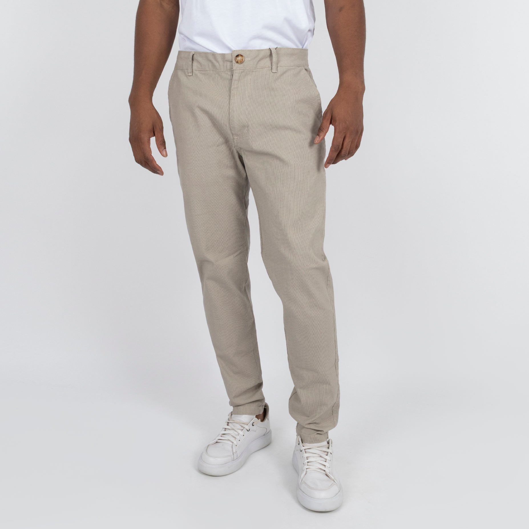 Pantalon hombre en dril arena