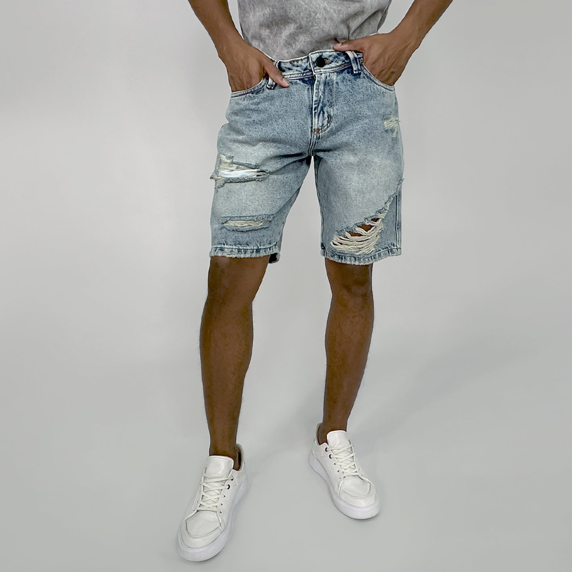 Bermuda hombre con rotos