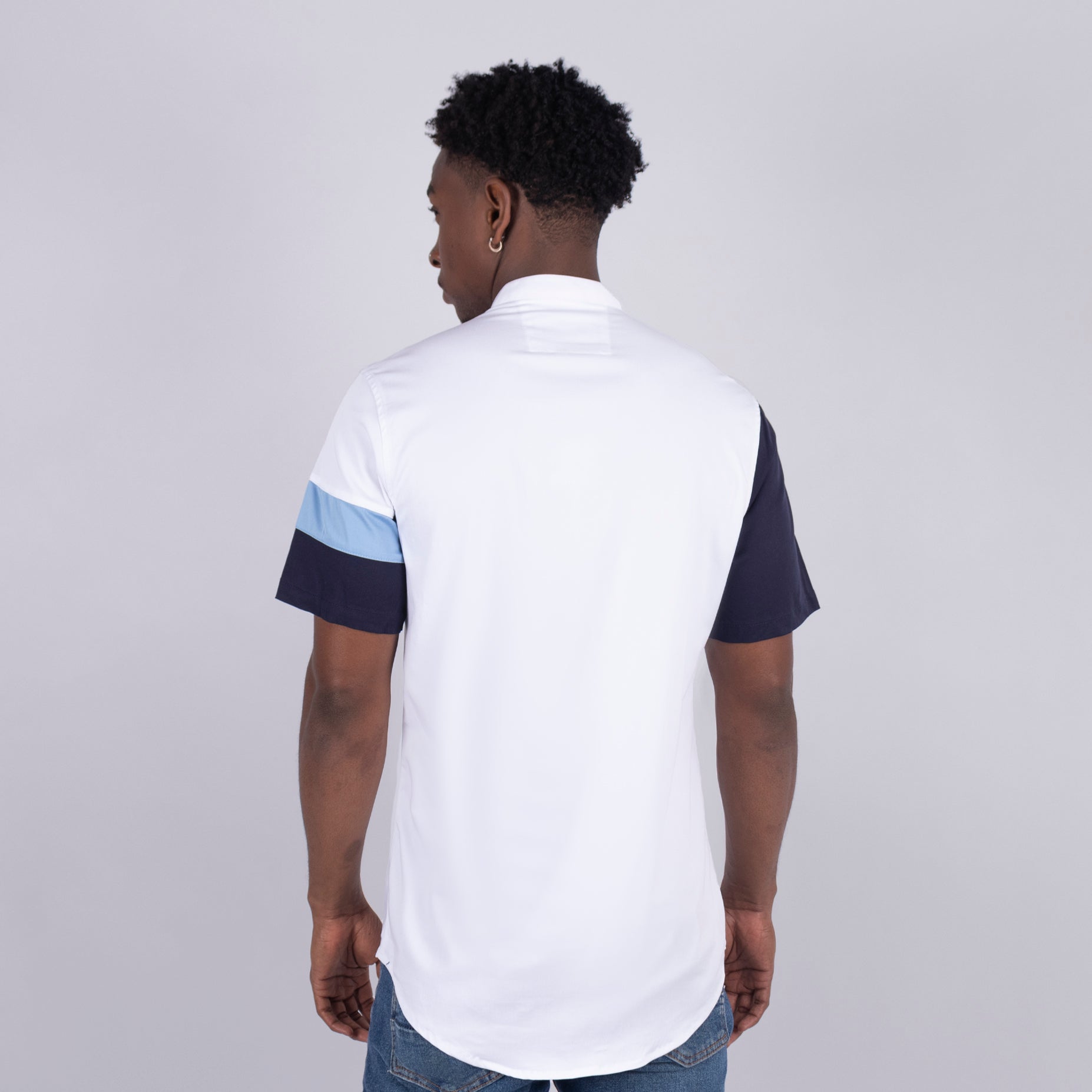 Camisa hombre corte manga