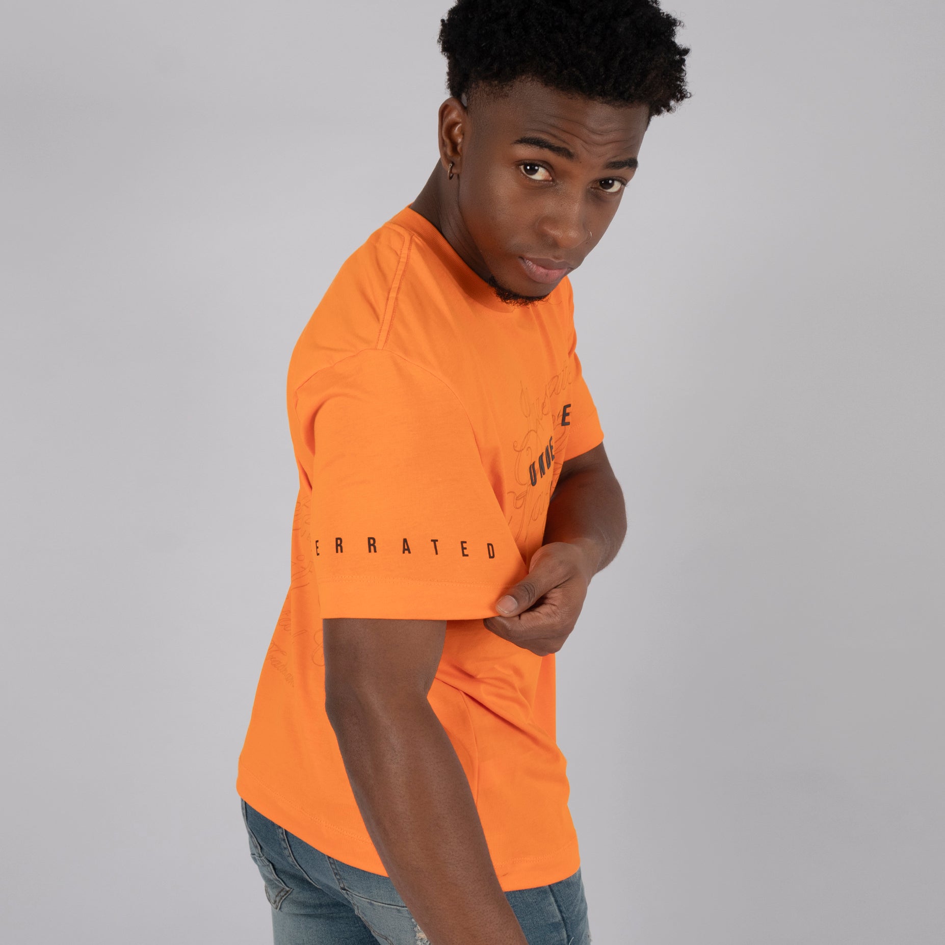 Camiseta regular  hombre underrated