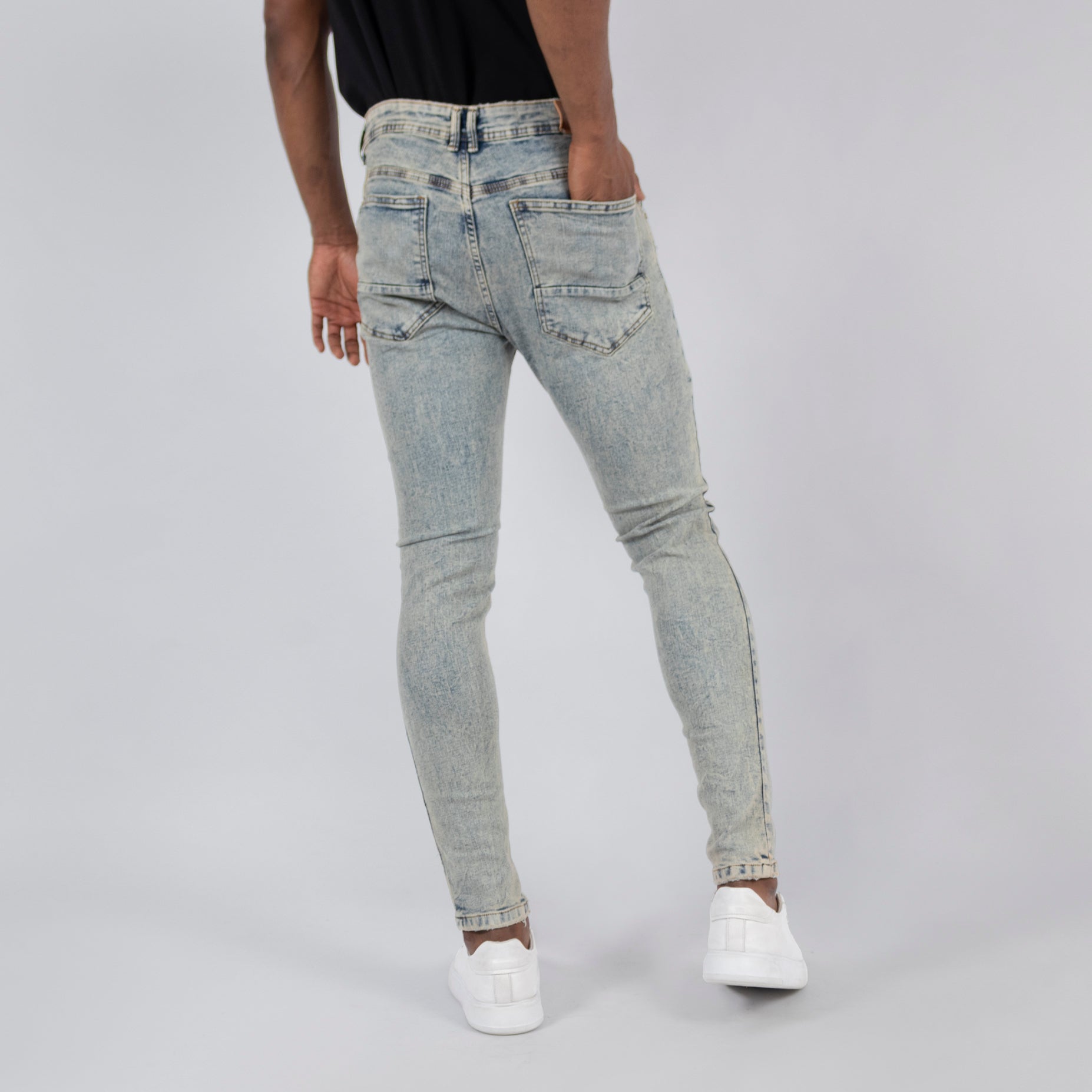Jean hombre skinny azul claro