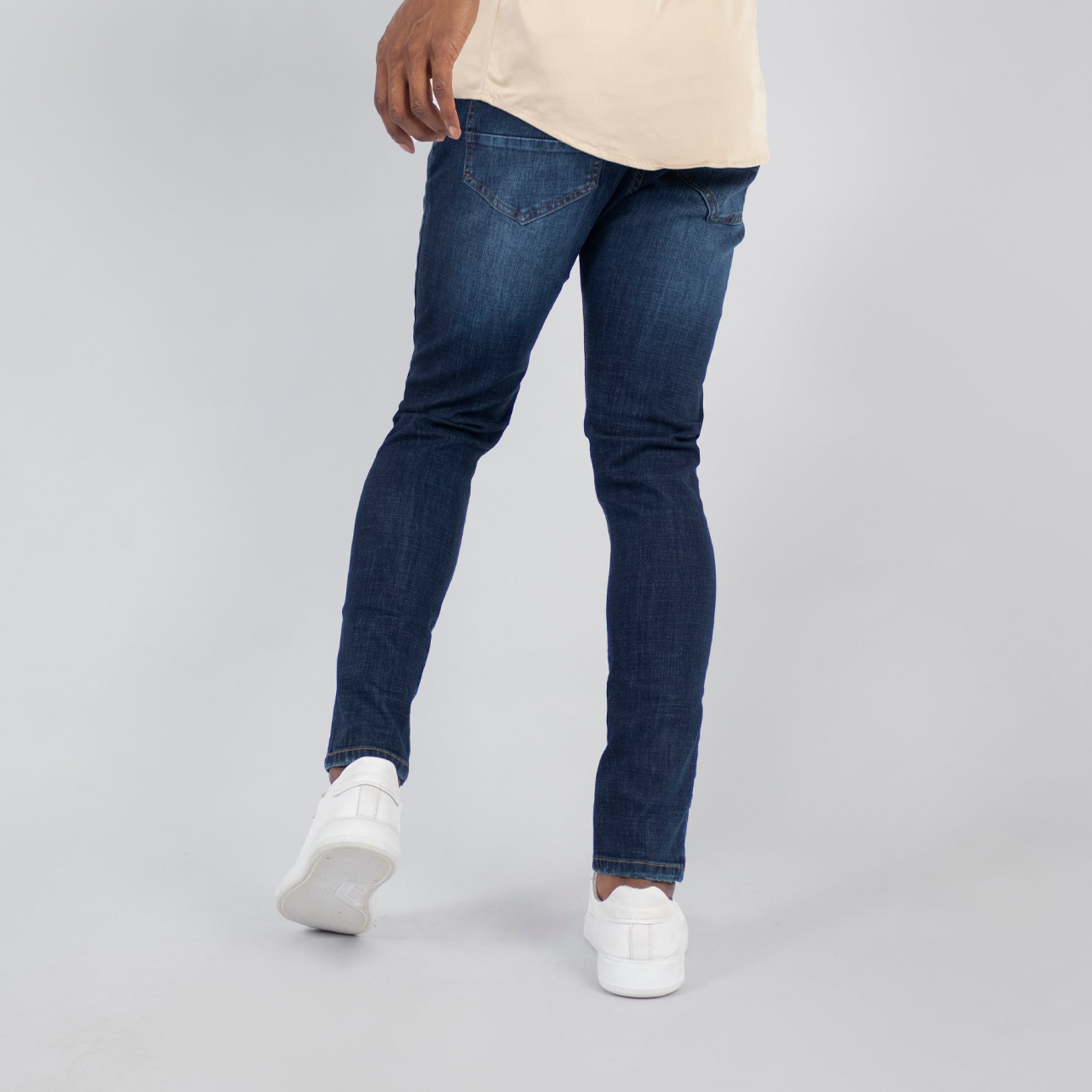 Jean hombre azul oscuro