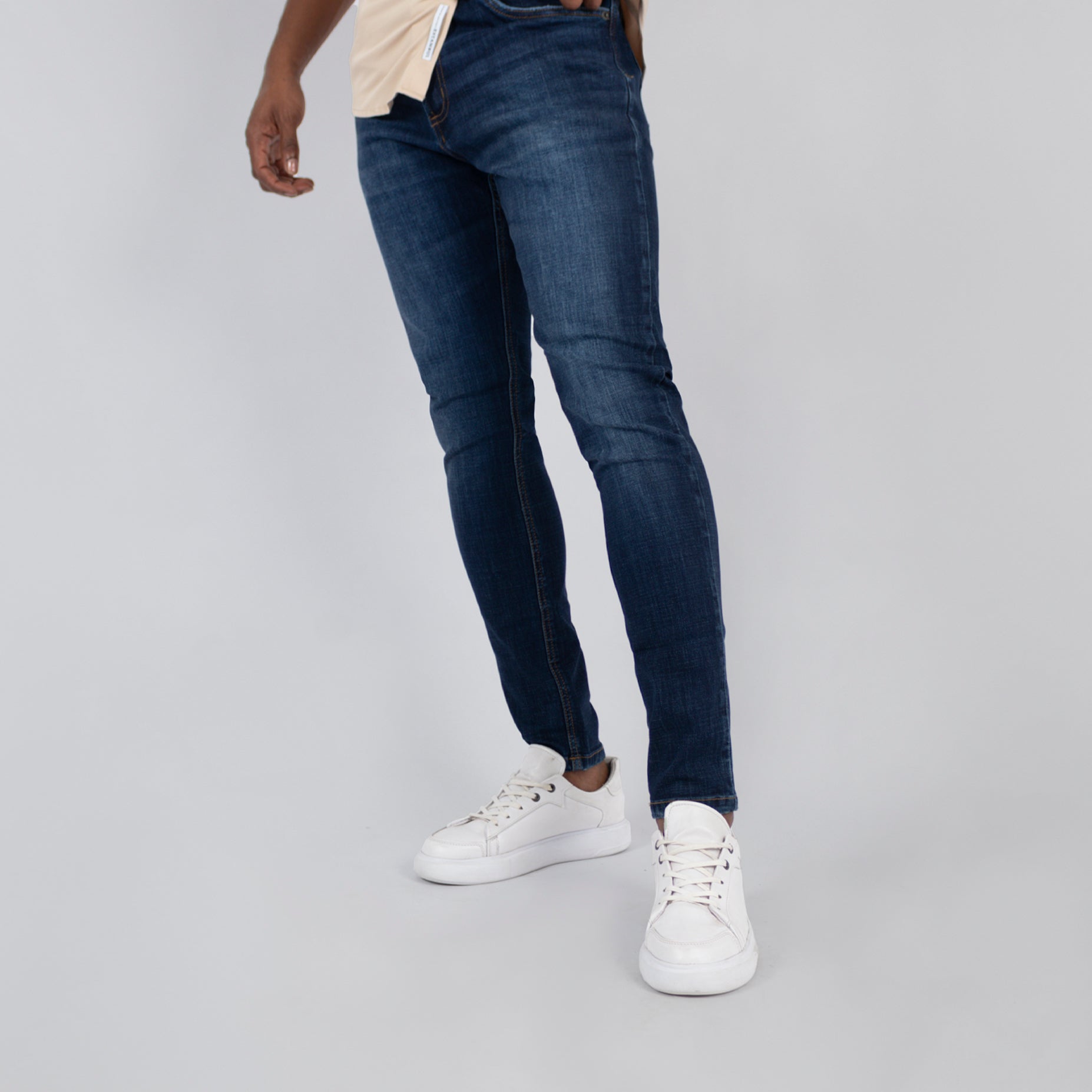 Jean hombre azul oscuro