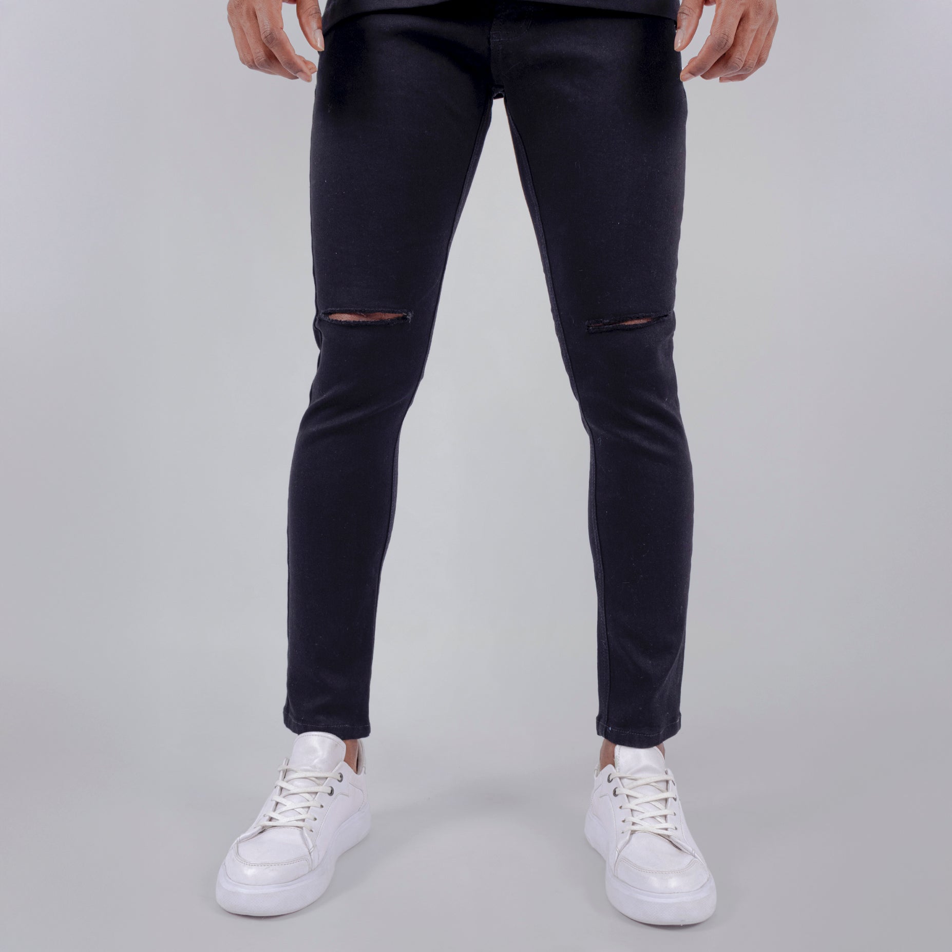 Jean hombre skinny negro roto rodilla