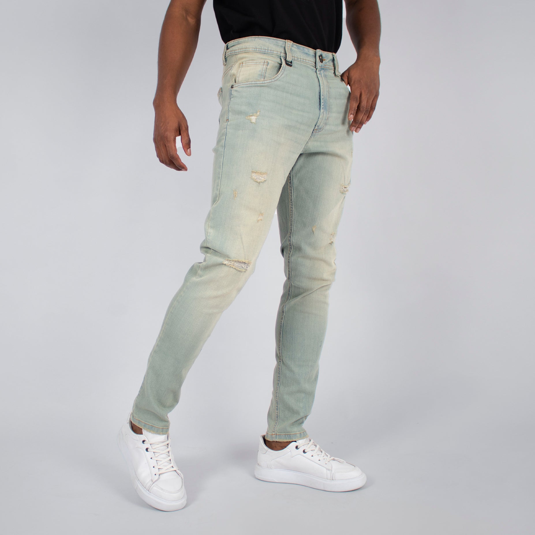 Jean hombre azul procesado