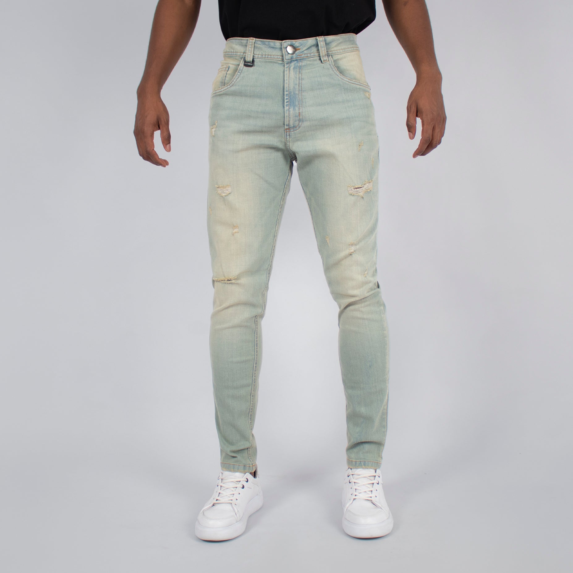 Jean hombre azul procesado