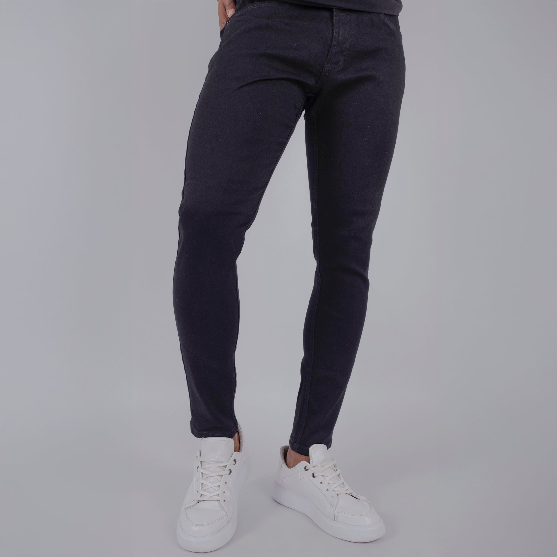 Jean hombre skinny negro clasico
