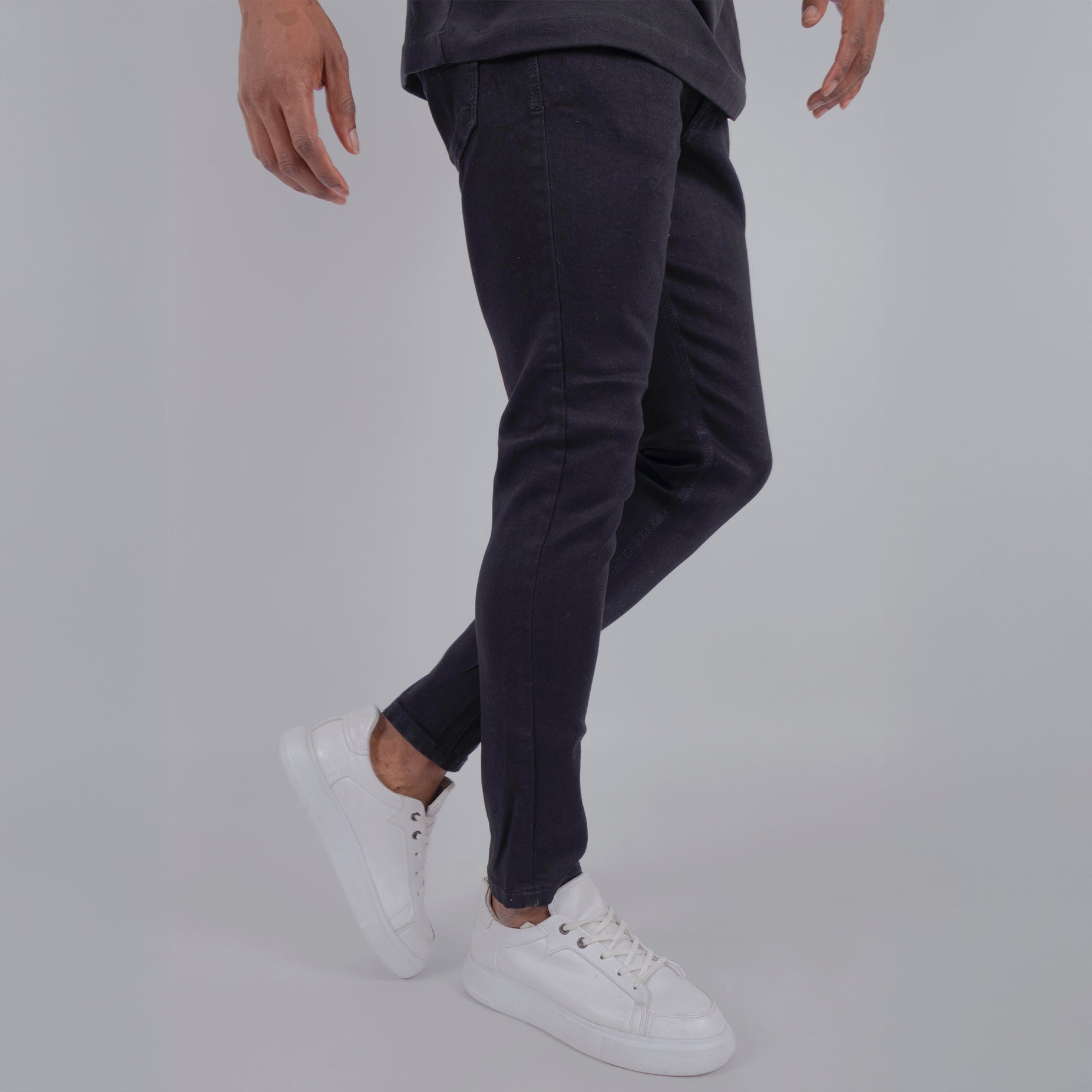 Jean hombre skinny negro clasico