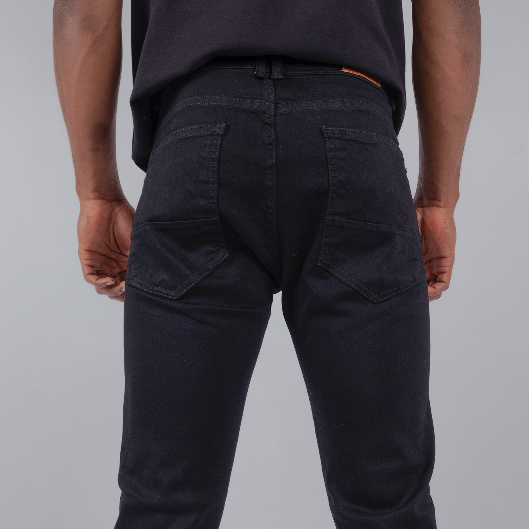 Jean hombre skinny negro clasico