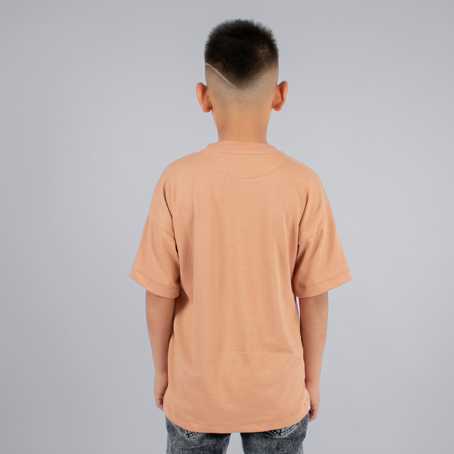 Oversize niño basica camel fuerte