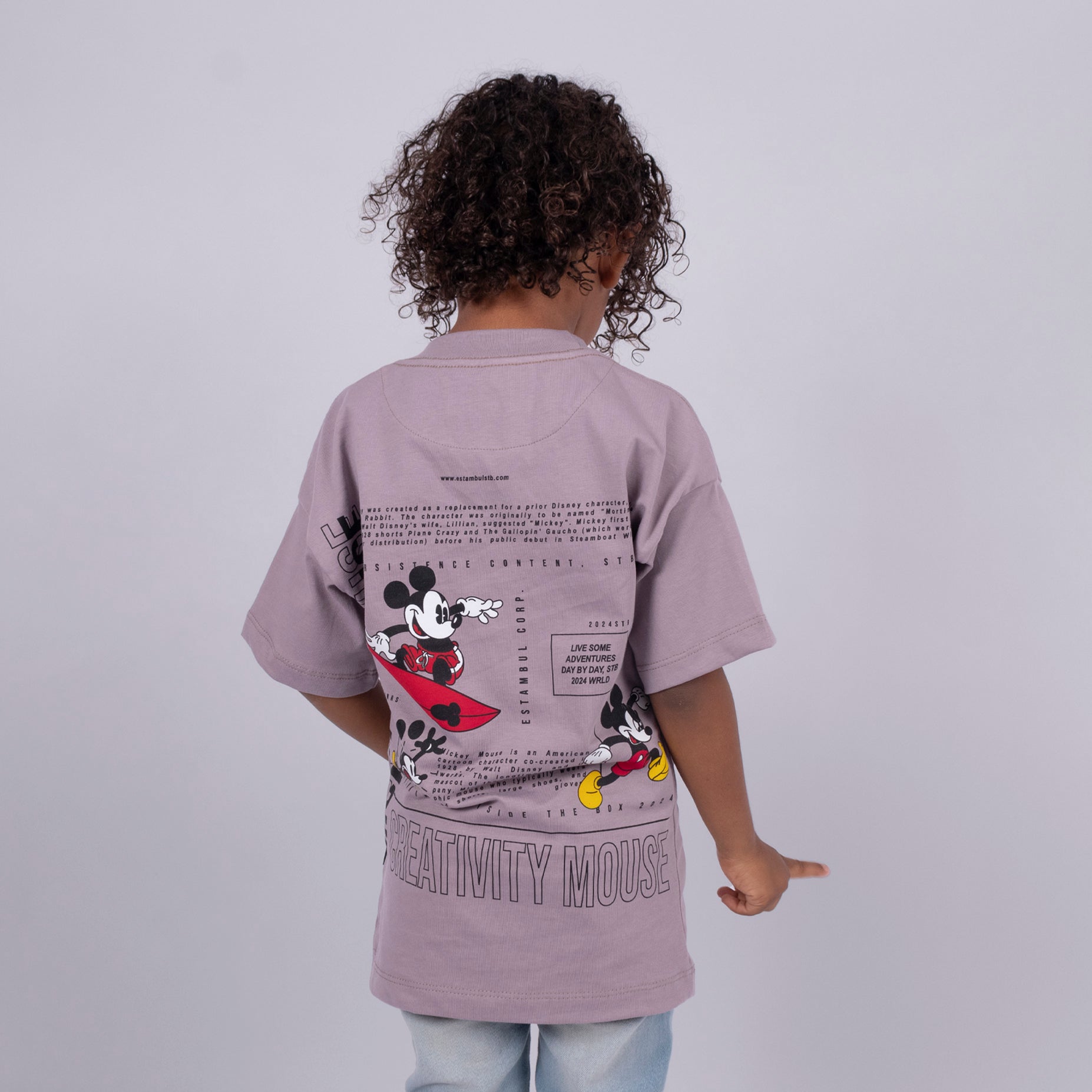 Oversize niño mickey mouse