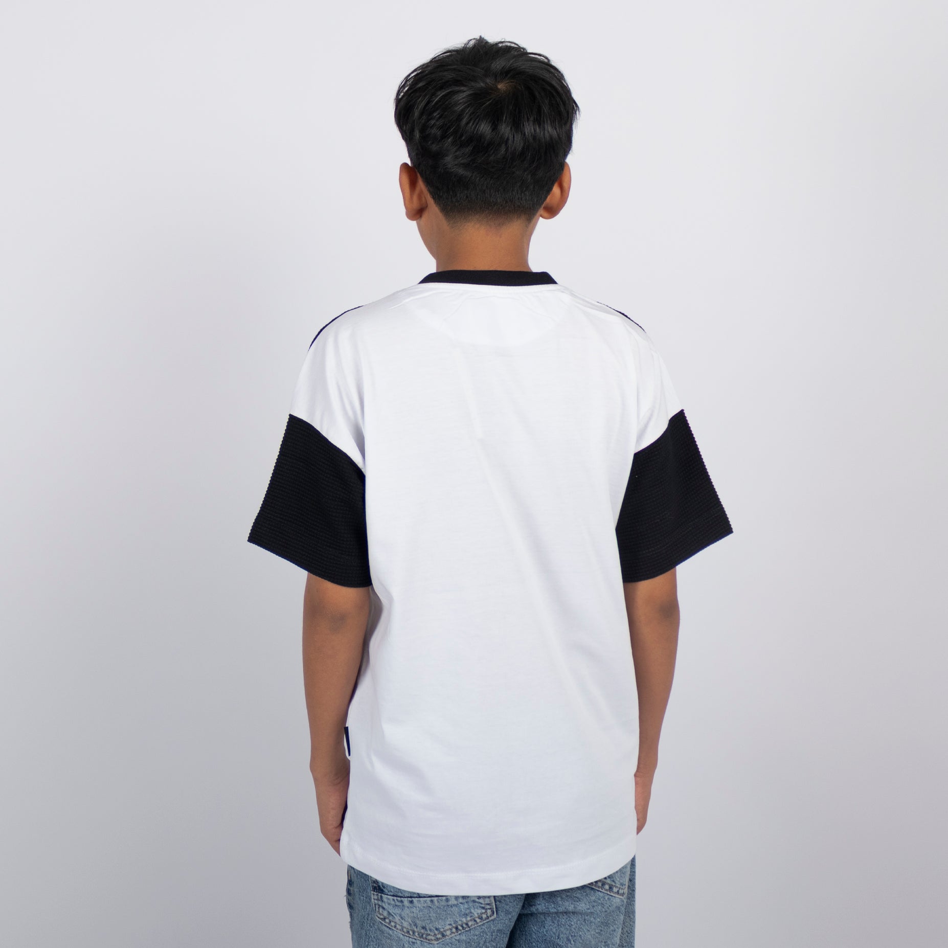 Camiseta niño cortes corporation brnd